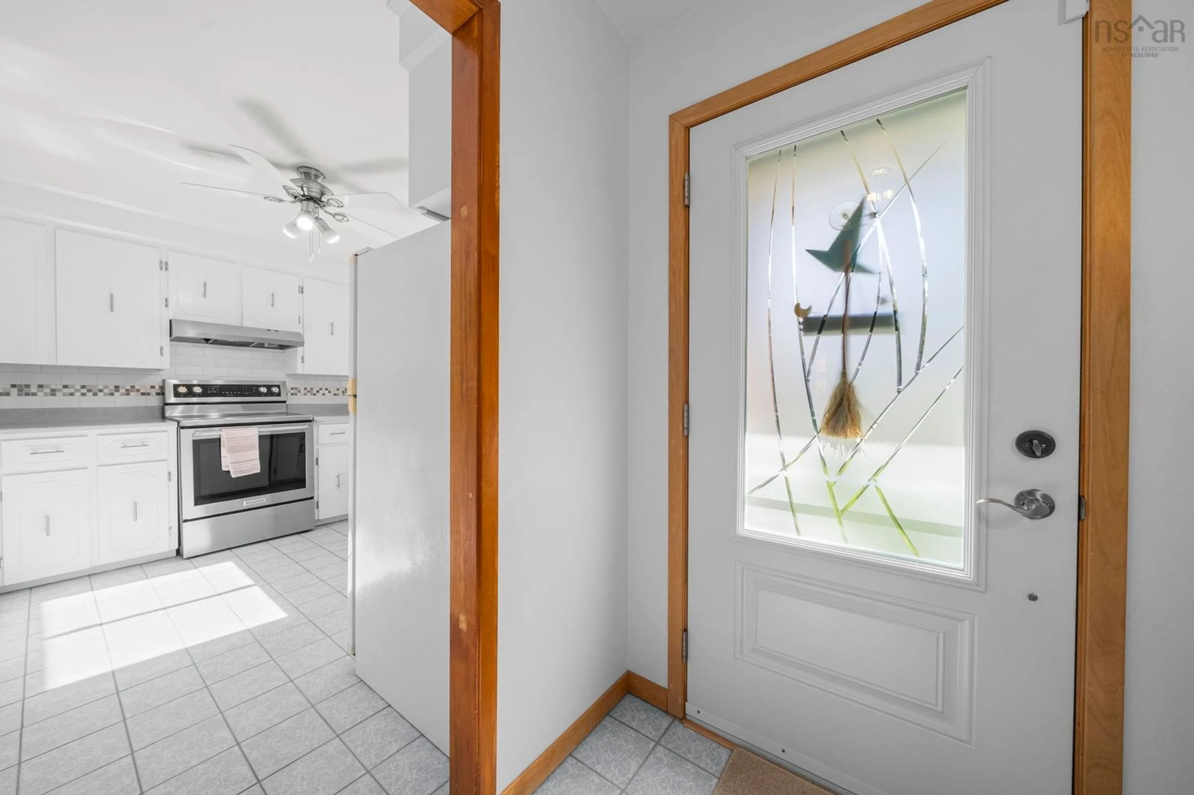 Indoor entryway for 23 Apollo Crt, Halifax Nova Scotia B3M 1G9