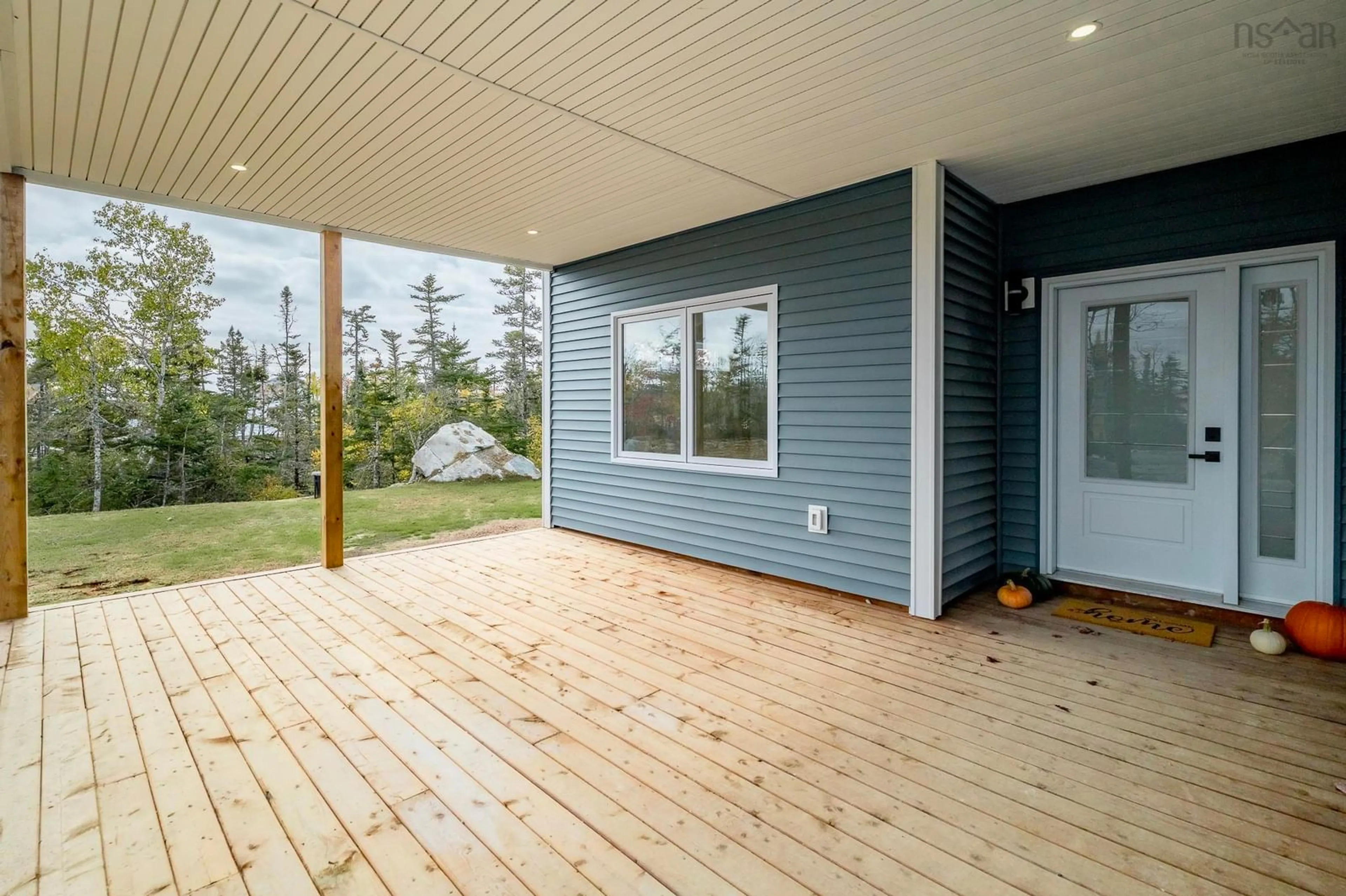 Home with vinyl exterior material, unknown for 100 Lakepoint Way, West Jeddore Nova Scotia B0J 1P0