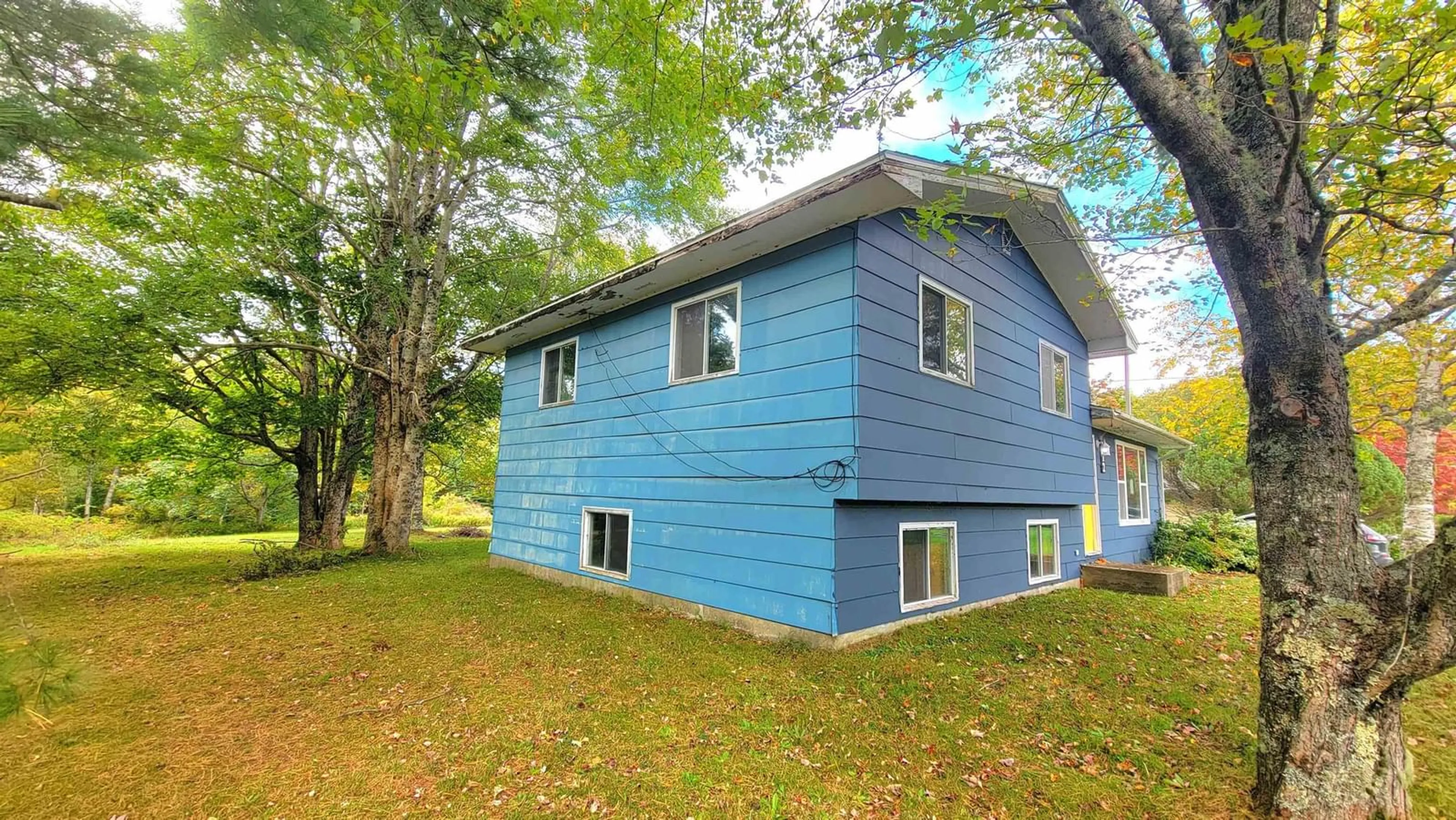Home with vinyl exterior material, building for 112 Peth Rd, Arcadia Nova Scotia B5A 5J8