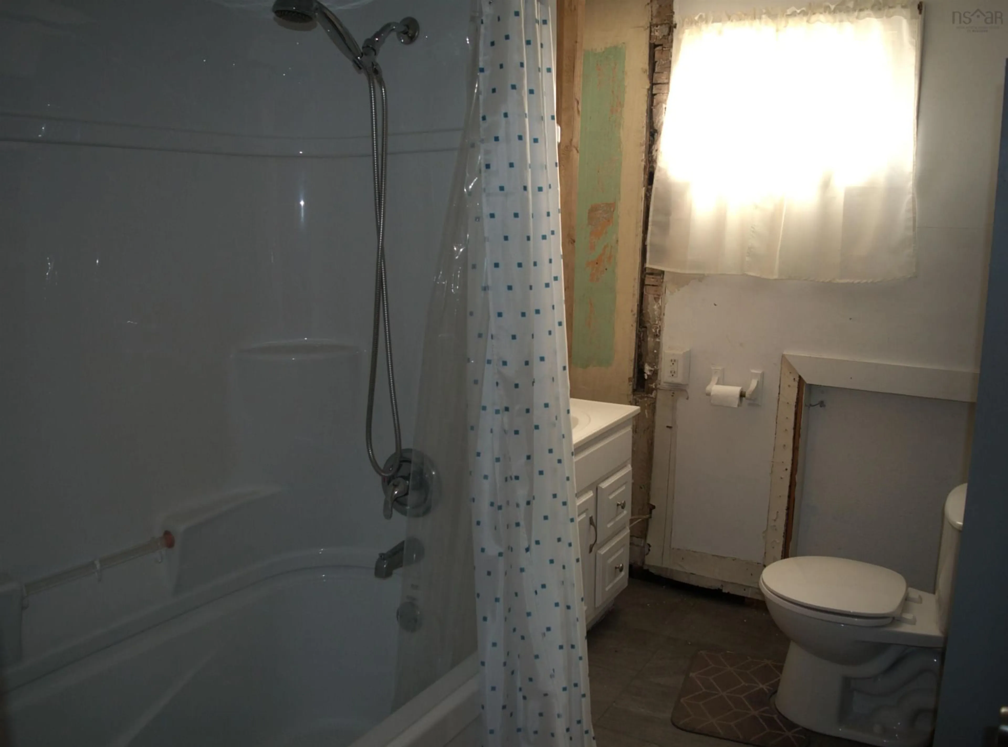 Standard bathroom, unknown for 54 Centre St, Truro Nova Scotia B2N 2K1
