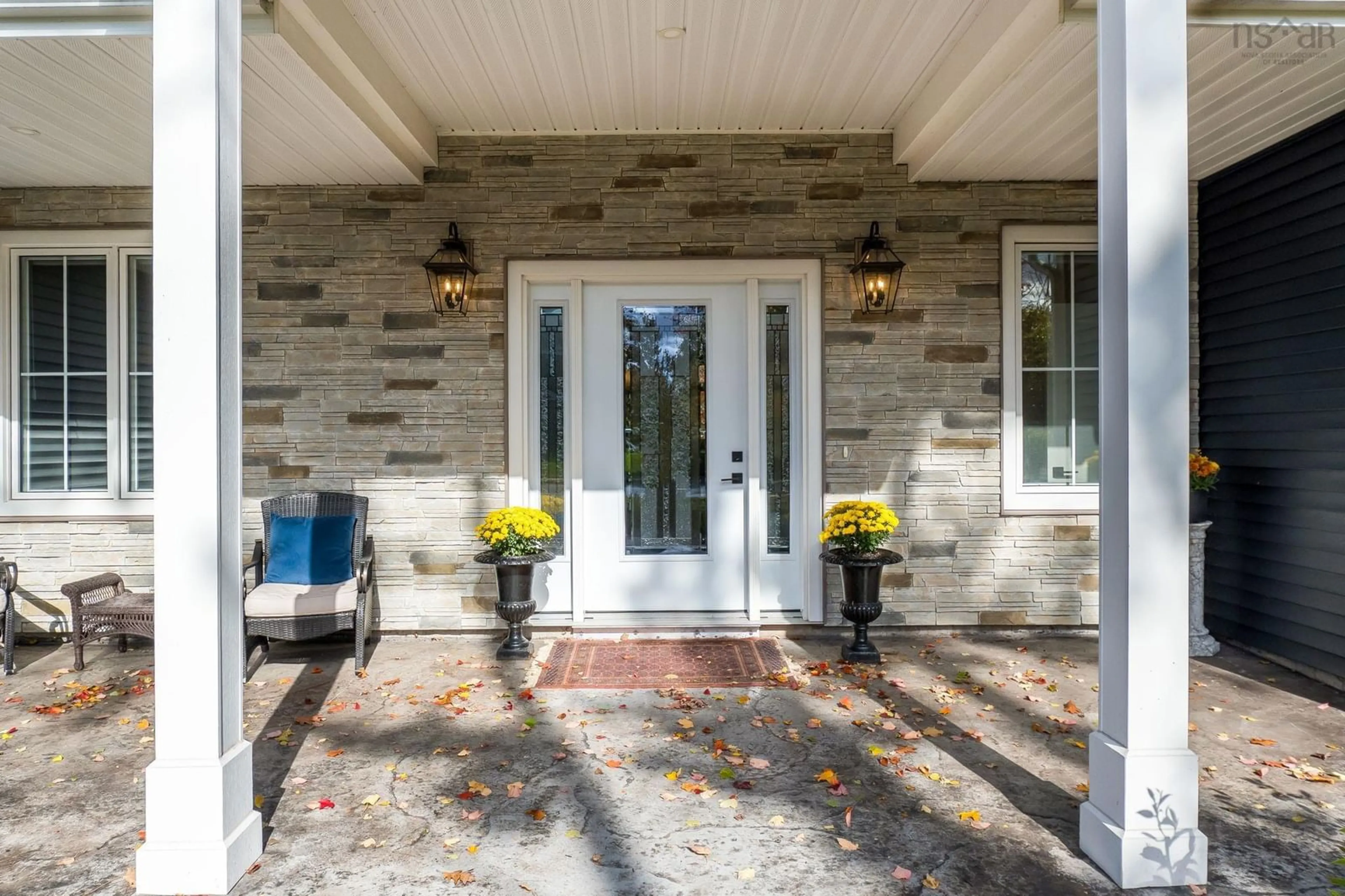 Indoor entryway for 11 Honeycrisp Dr, Berwick Nova Scotia B0P 1E0