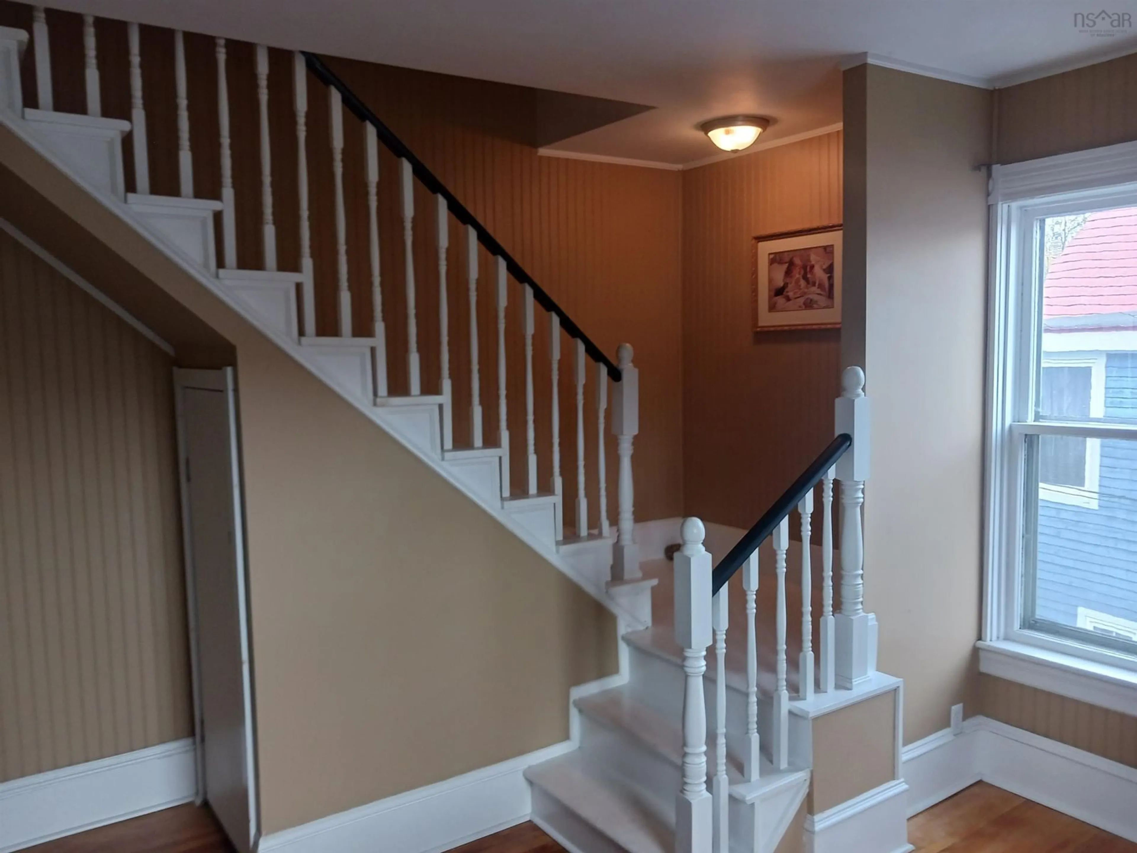 Stairs for 38 Victoria St, Truro Nova Scotia B2N 1Y6