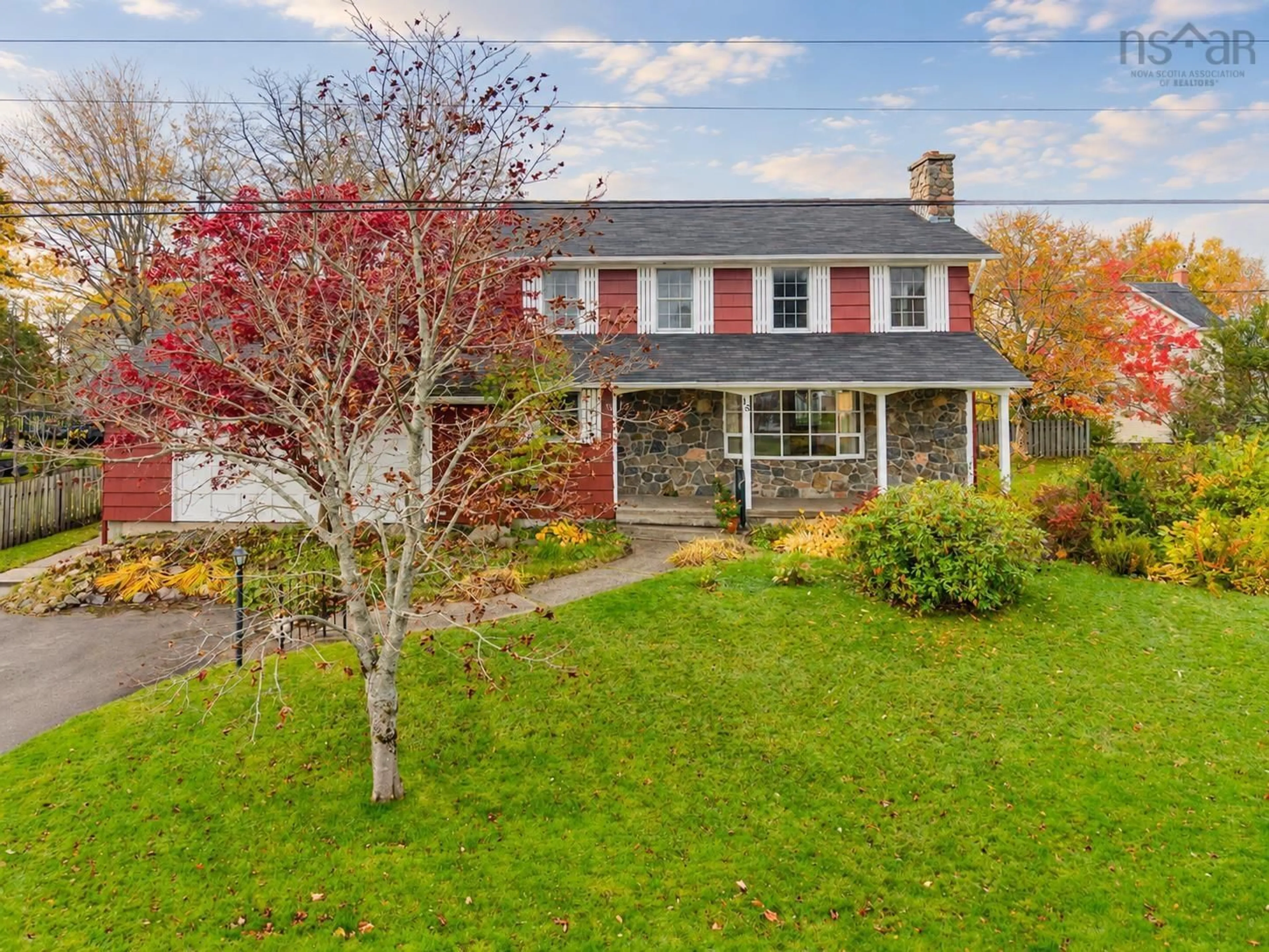 A pic from outside/outdoor area/front of a property/back of a property/a pic from drone, street for 15 Lynnbrook Dr, Westmount Nova Scotia B1R 1R2