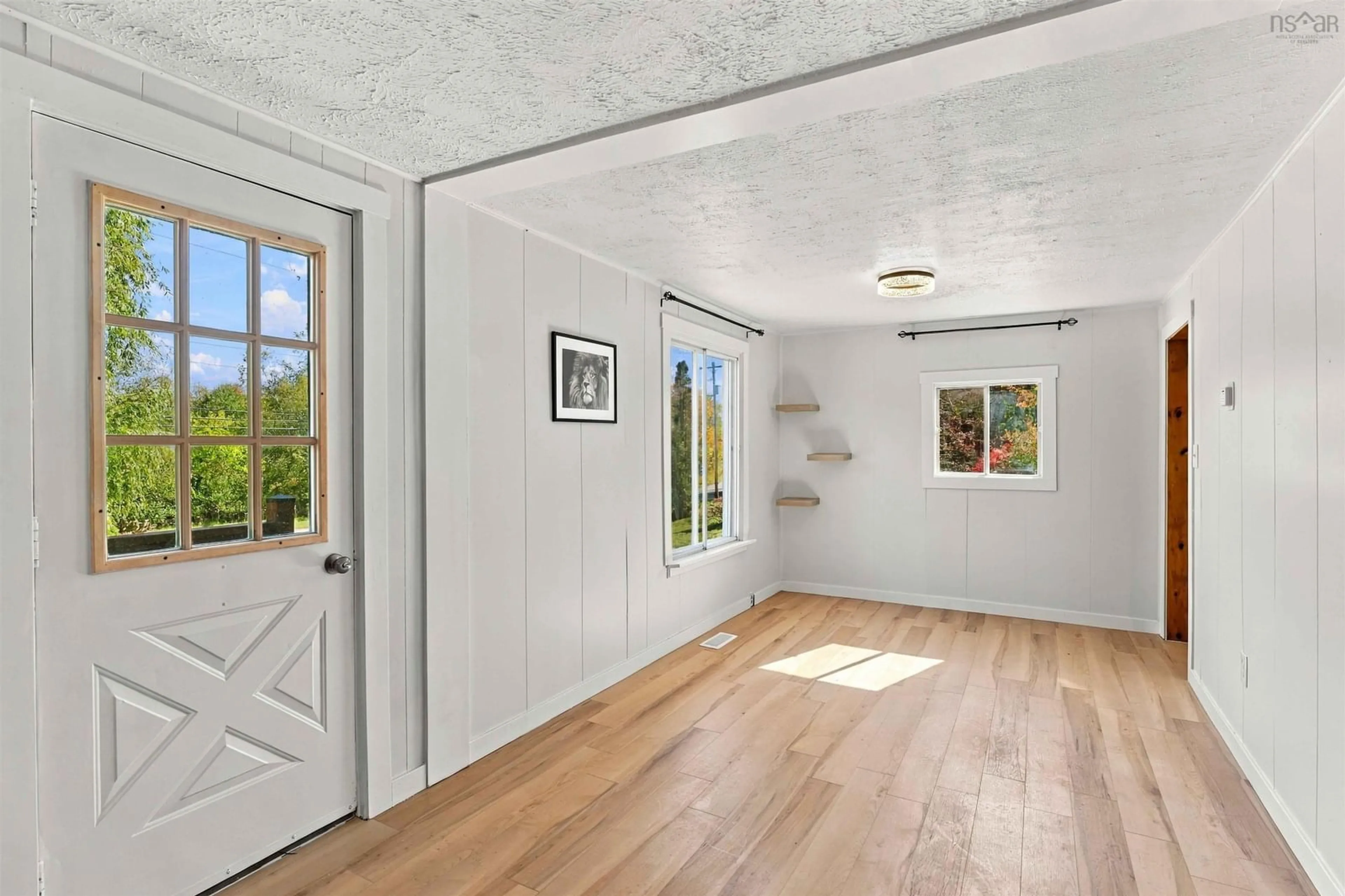 Indoor entryway for 2043 Highway 359, Centreville Nova Scotia B0P 1J0