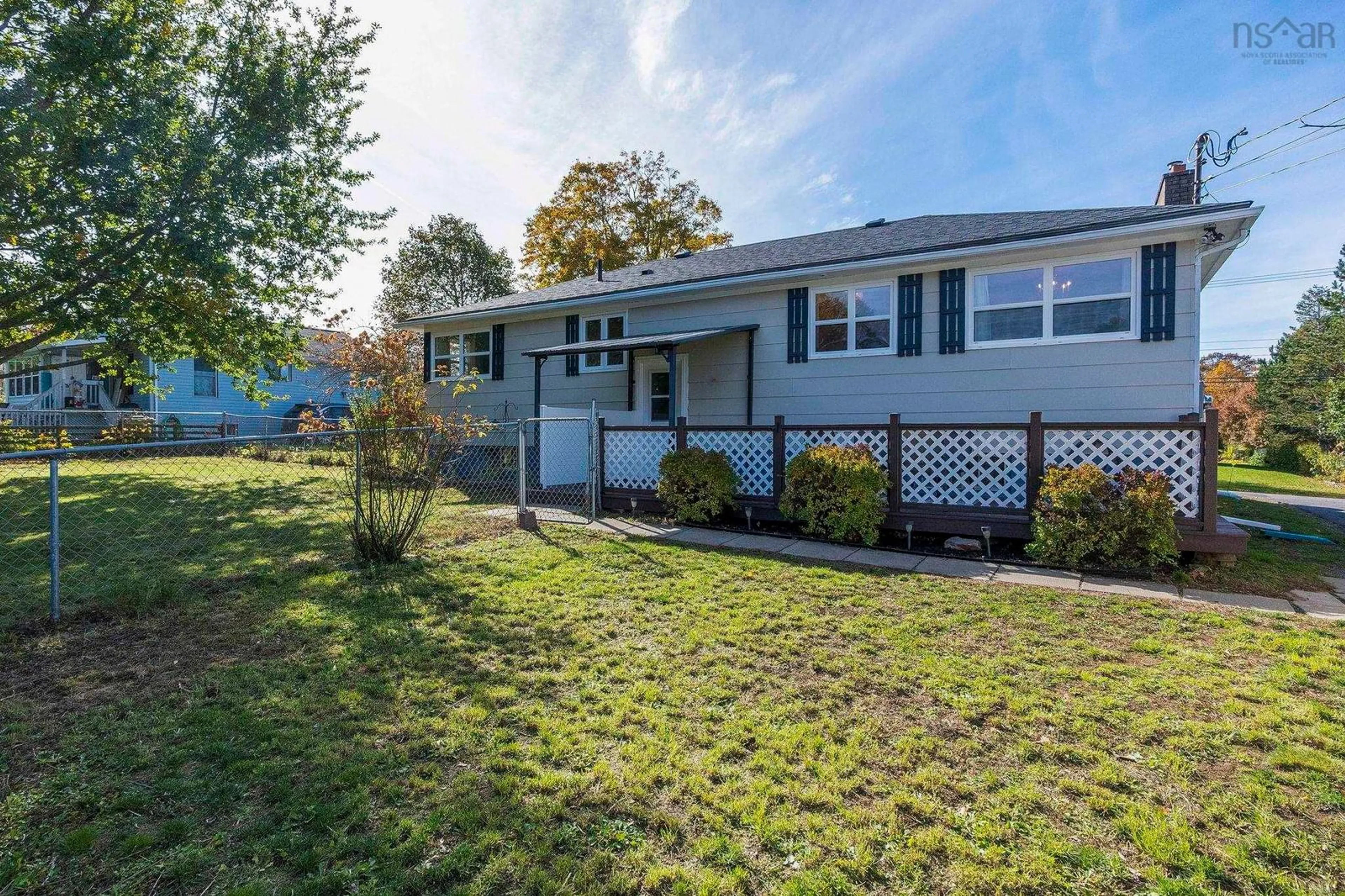 Home with vinyl exterior material, street for 148 Maple Ave, Berwick Nova Scotia B0P 1E0