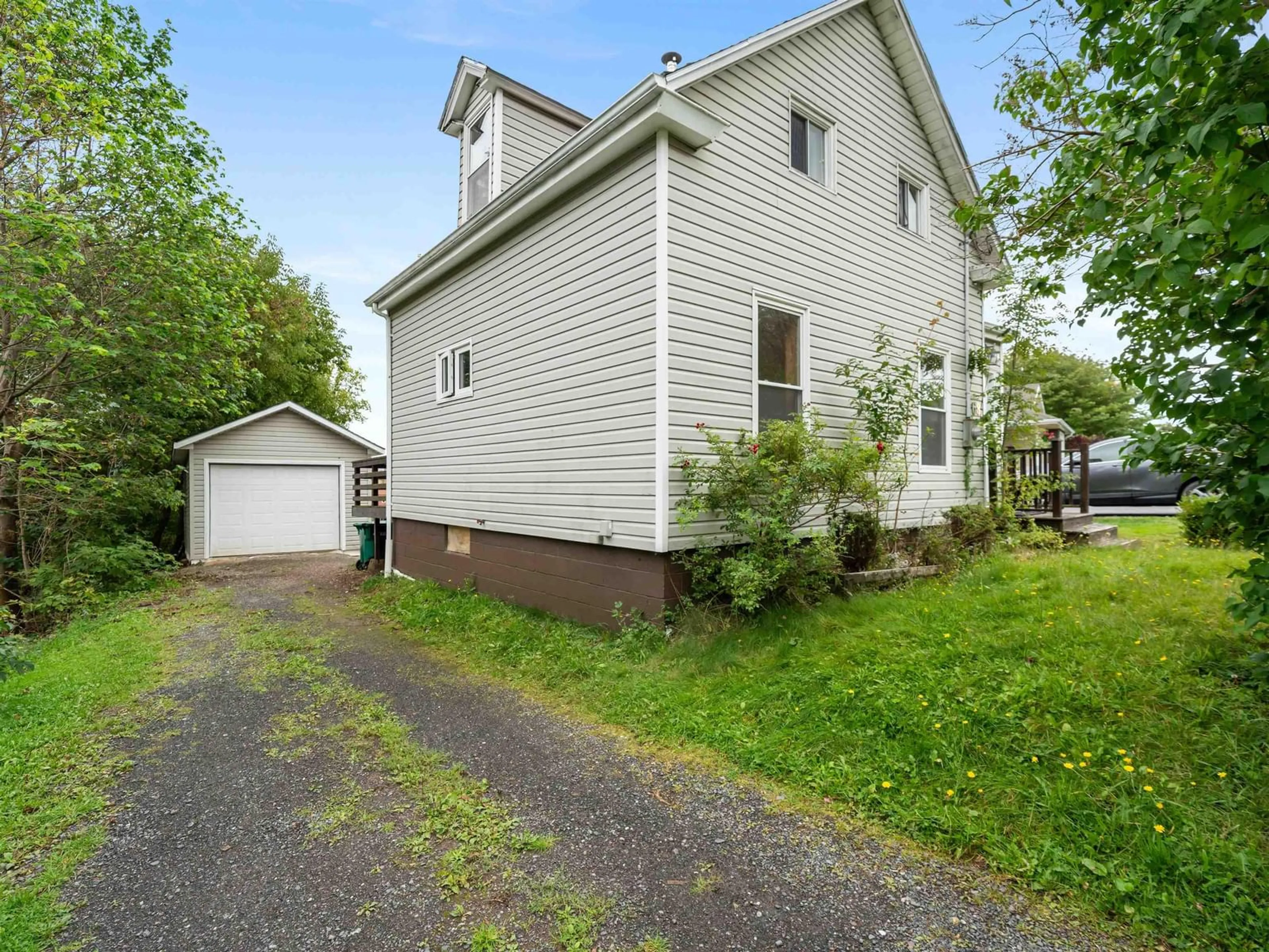 A pic from outside/outdoor area/front of a property/back of a property/a pic from drone, street for 68 Albion St, New Glasgow Nova Scotia B2H 1N3