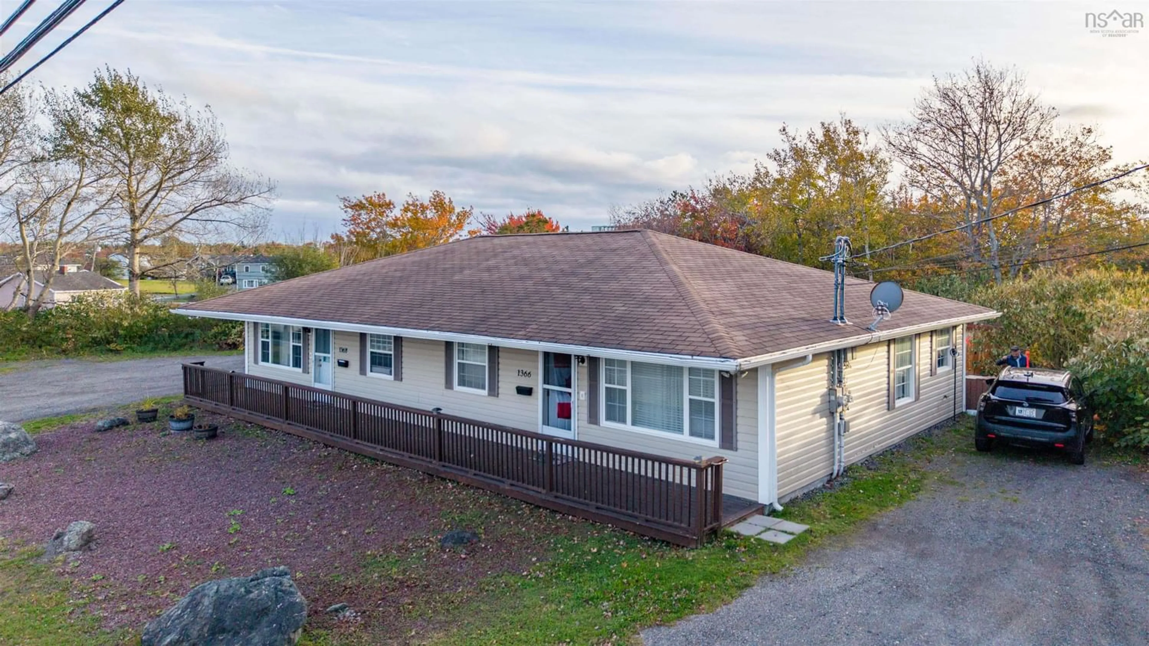 A pic from outside/outdoor area/front of a property/back of a property/a pic from drone, building for 1366 George Street B1p 1n2 St, Sydney Nova Scotia B1P 1N2