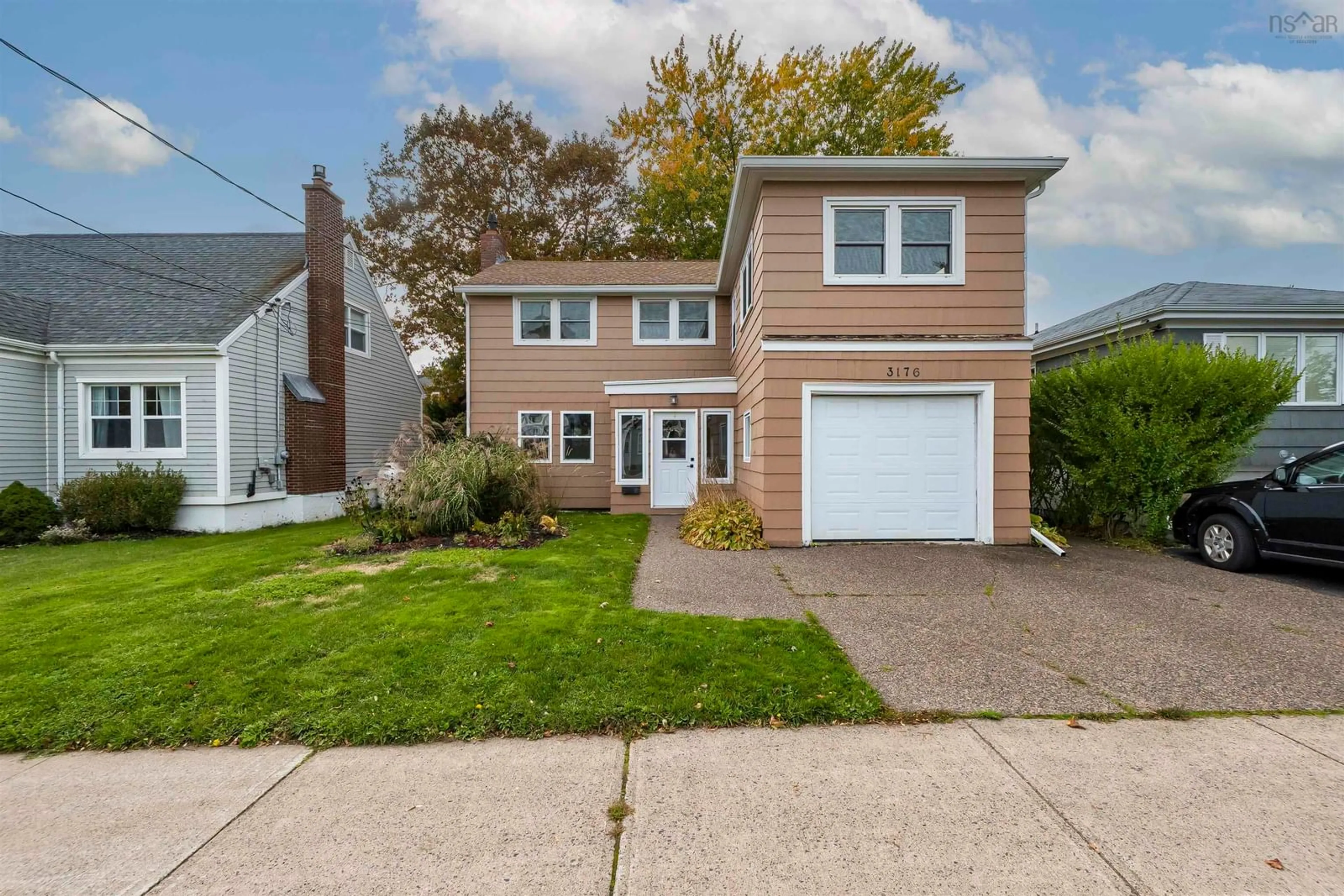 Home with vinyl exterior material, street for 3176 Hemlock St, Halifax Nova Scotia B3L 4B6