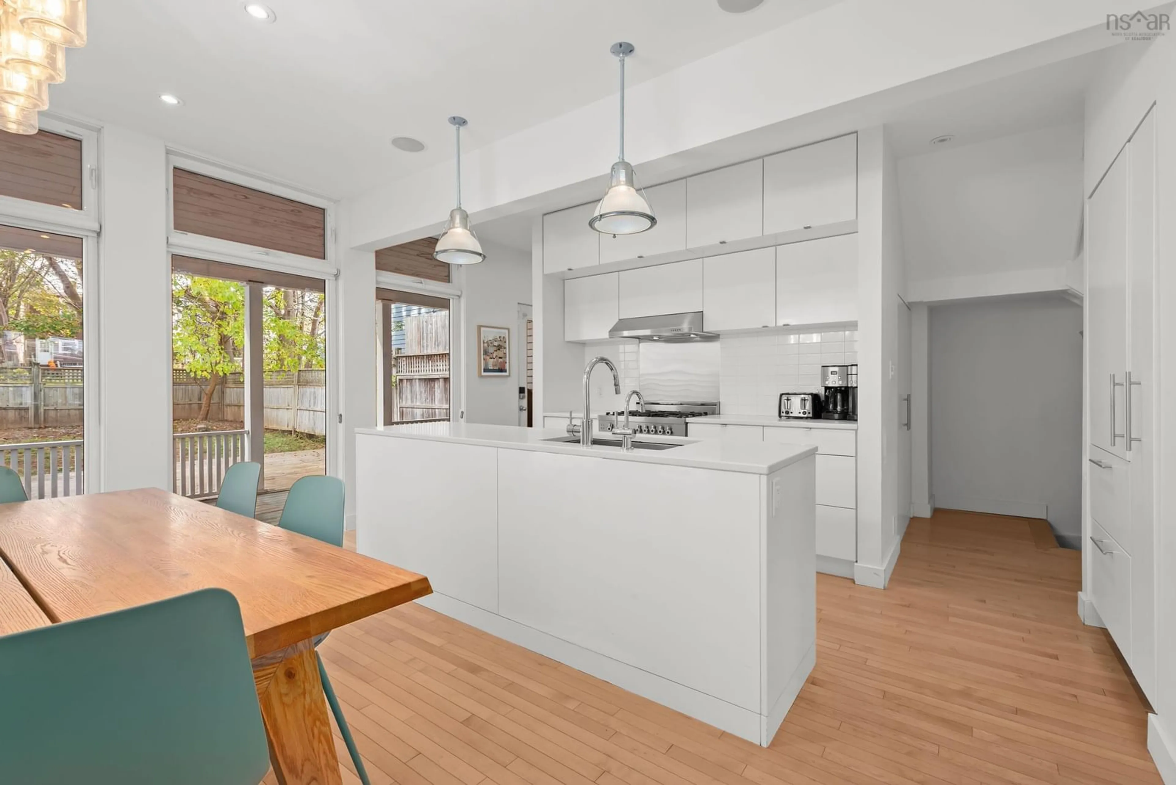 Open concept kitchen, unknown for 1544 Henry St, Halifax Nova Scotia B3H 3J9