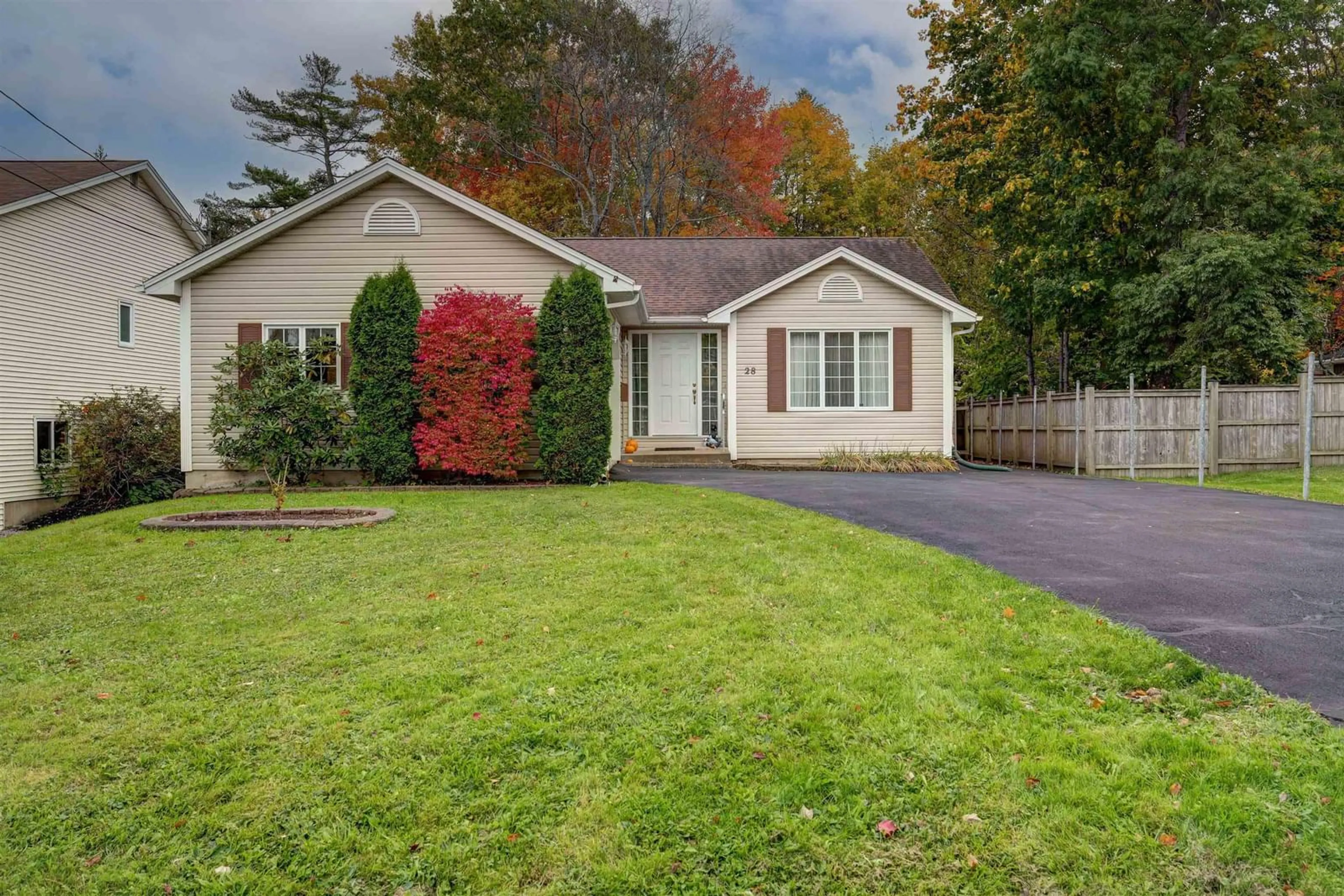 Home with vinyl exterior material, street for 28 Fort Sackville Rd, Bedford Nova Scotia B4A 2G5