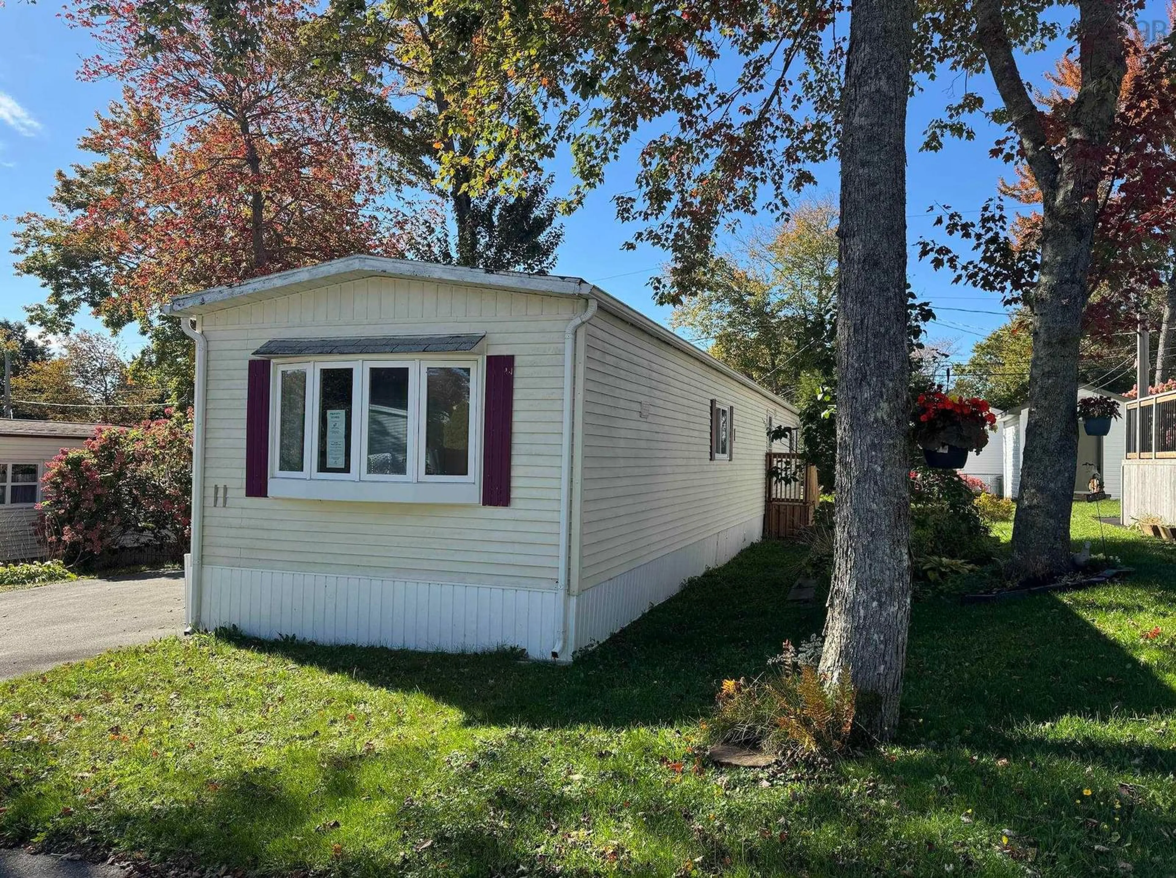 Home with vinyl exterior material, street for 11 Fourth St, Lucasville Nova Scotia B4B 1R2