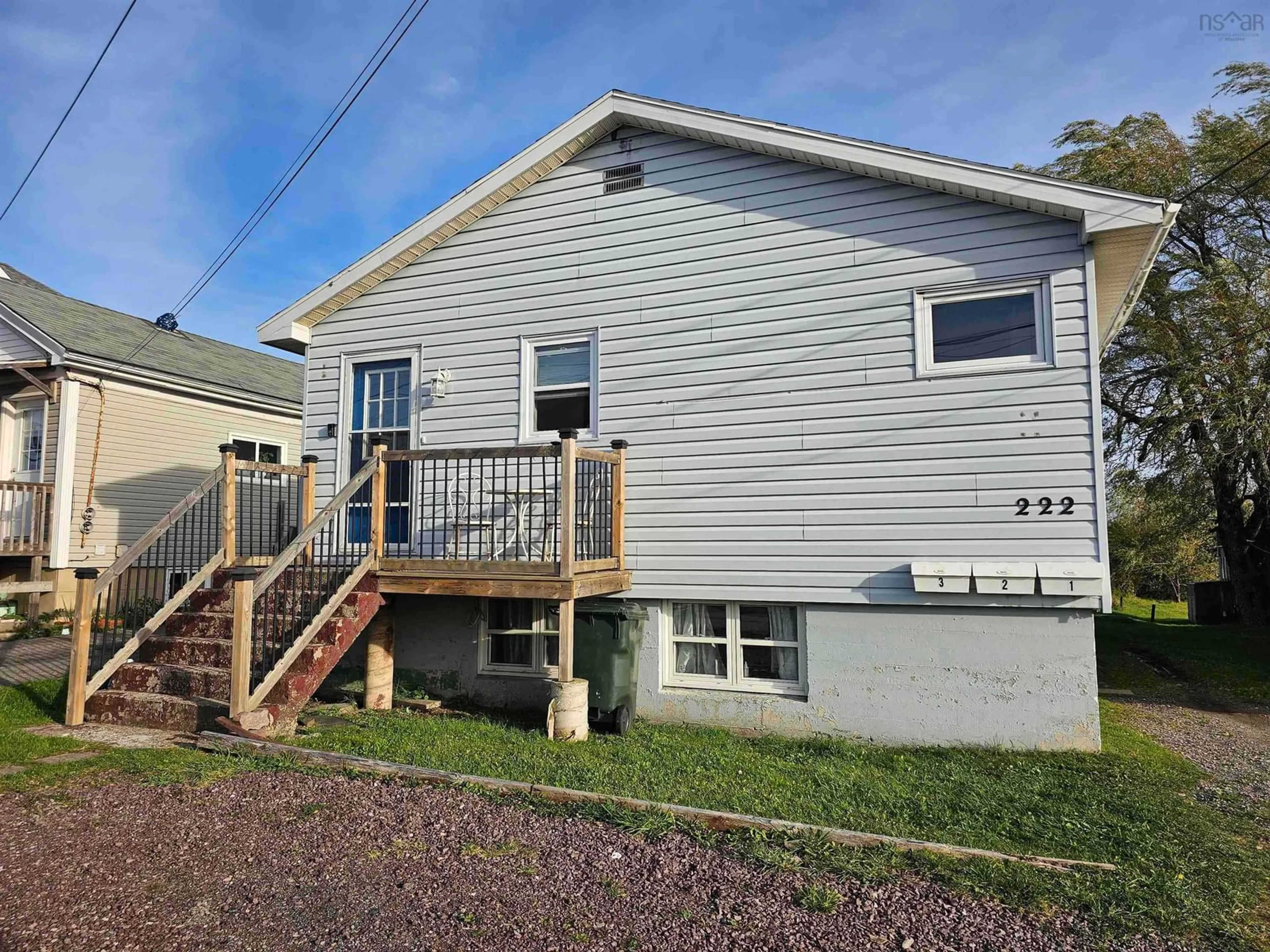 Home with vinyl exterior material, building for 220 Lorne St, Sydney Nova Scotia B1P 4H6