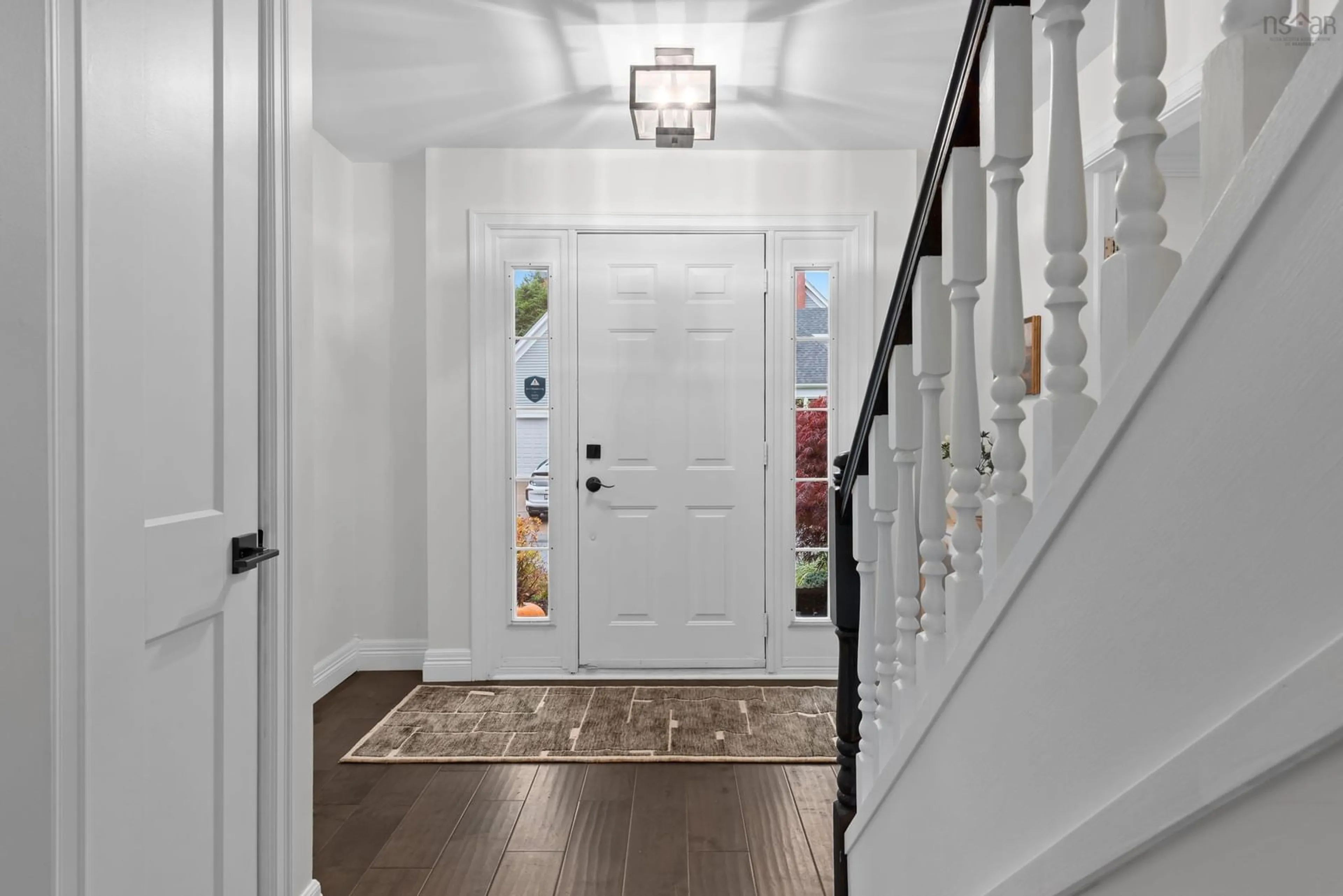 Indoor entryway for 34 Grosvenor Rd, Halifax Nova Scotia B3M 2E2
