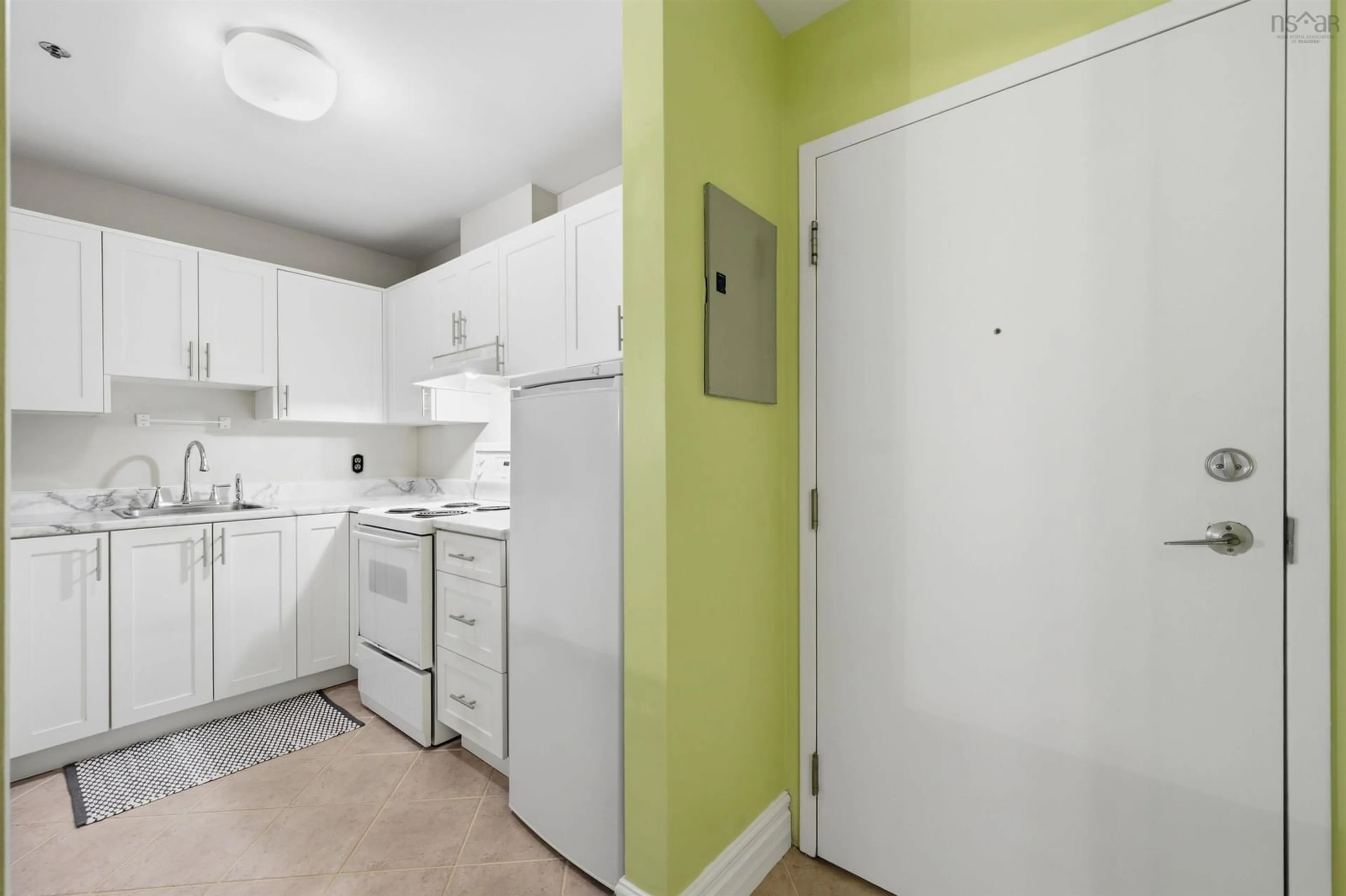 Standard kitchen, unknown for 1326 Lower Water St #110, Halifax Nova Scotia B3J 3R3