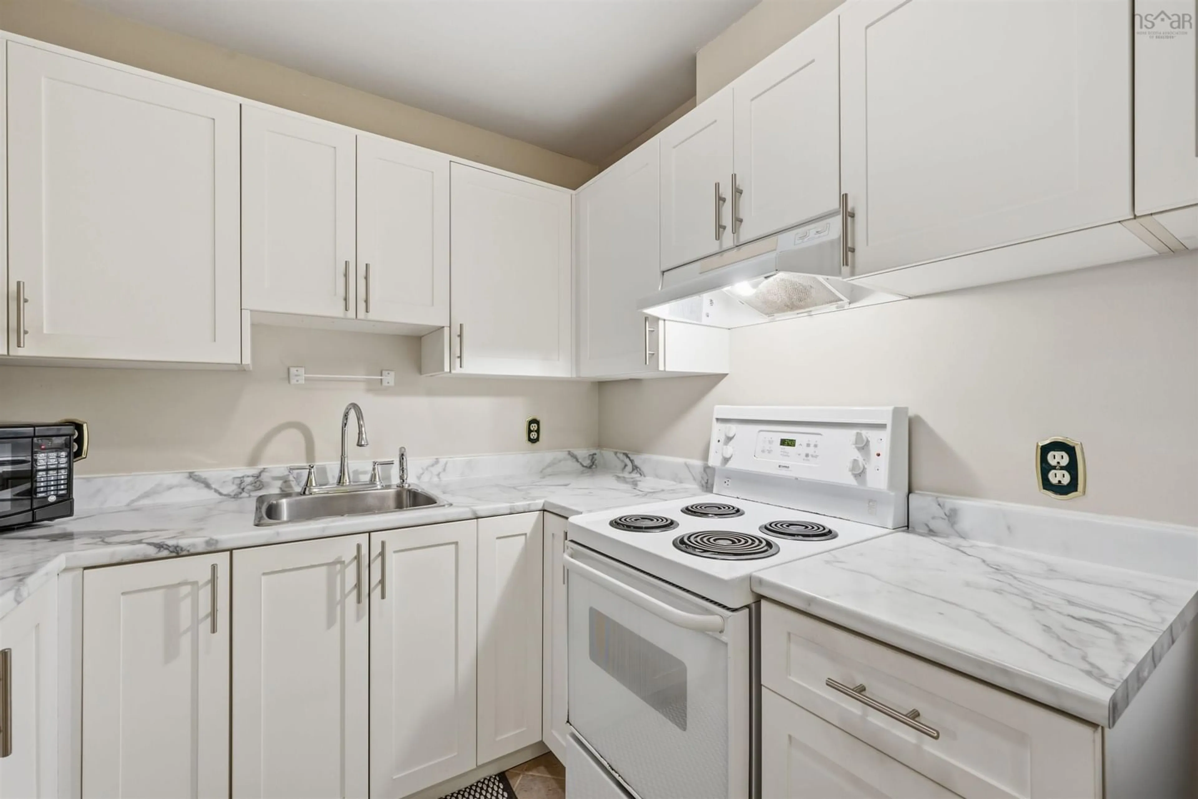 Standard kitchen, unknown for 1326 Lower Water St #110, Halifax Nova Scotia B3J 3R3