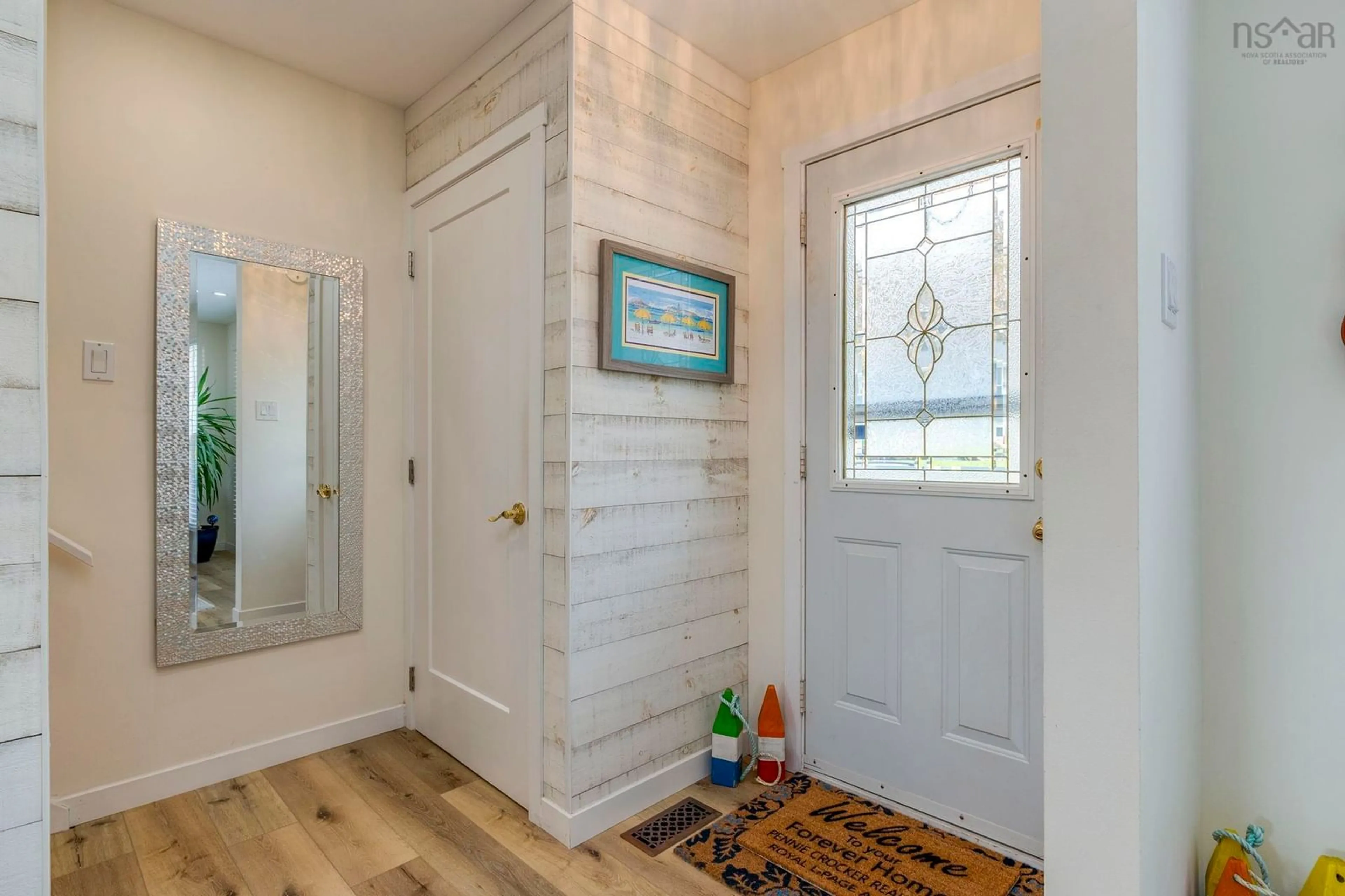 Indoor entryway for 79 Havelock Cres, Cole Harbour Nova Scotia B2W 4T7