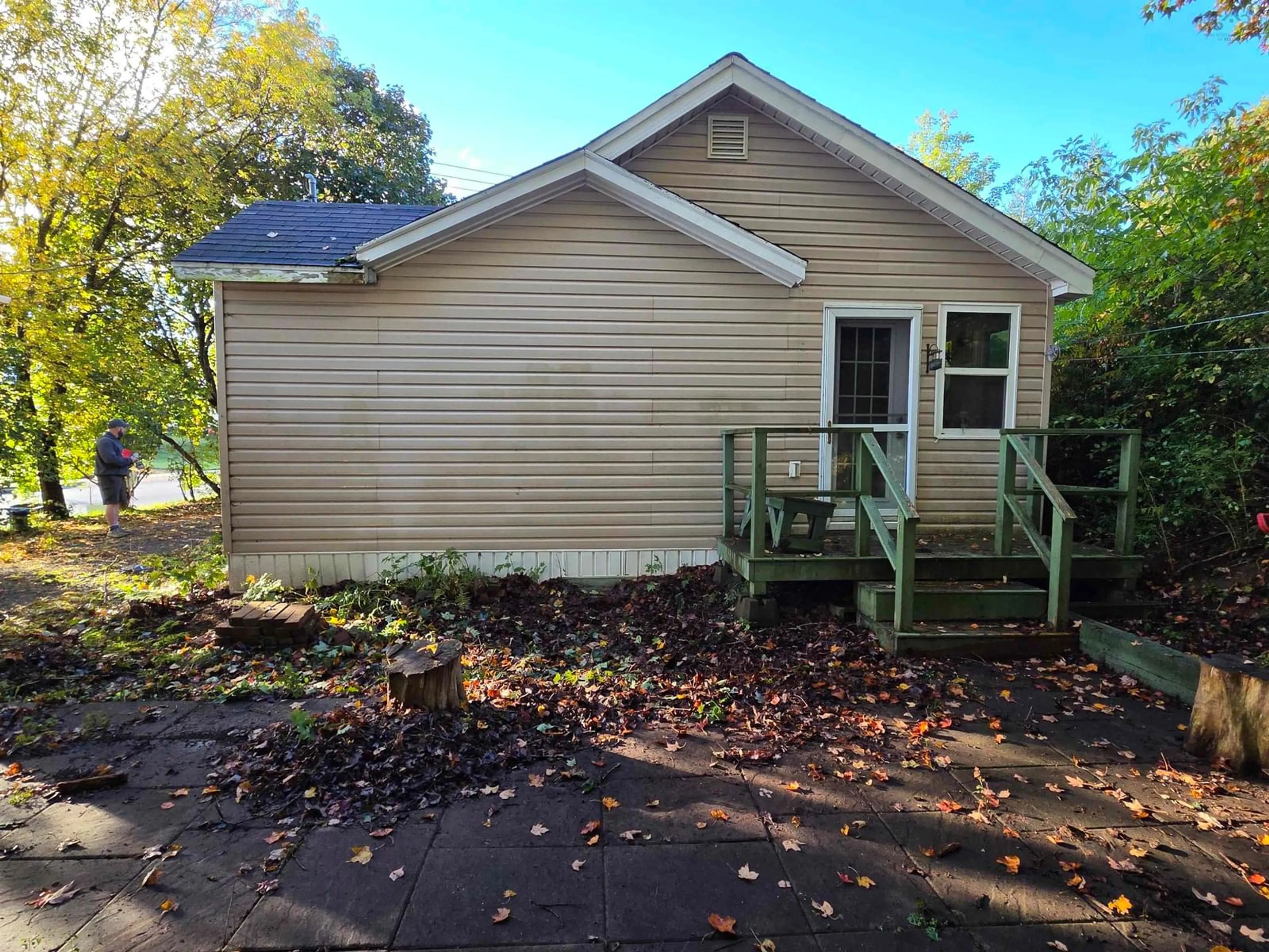 Unknown for 2047 East Prince St, Salmon River Nova Scotia B6L 3J3