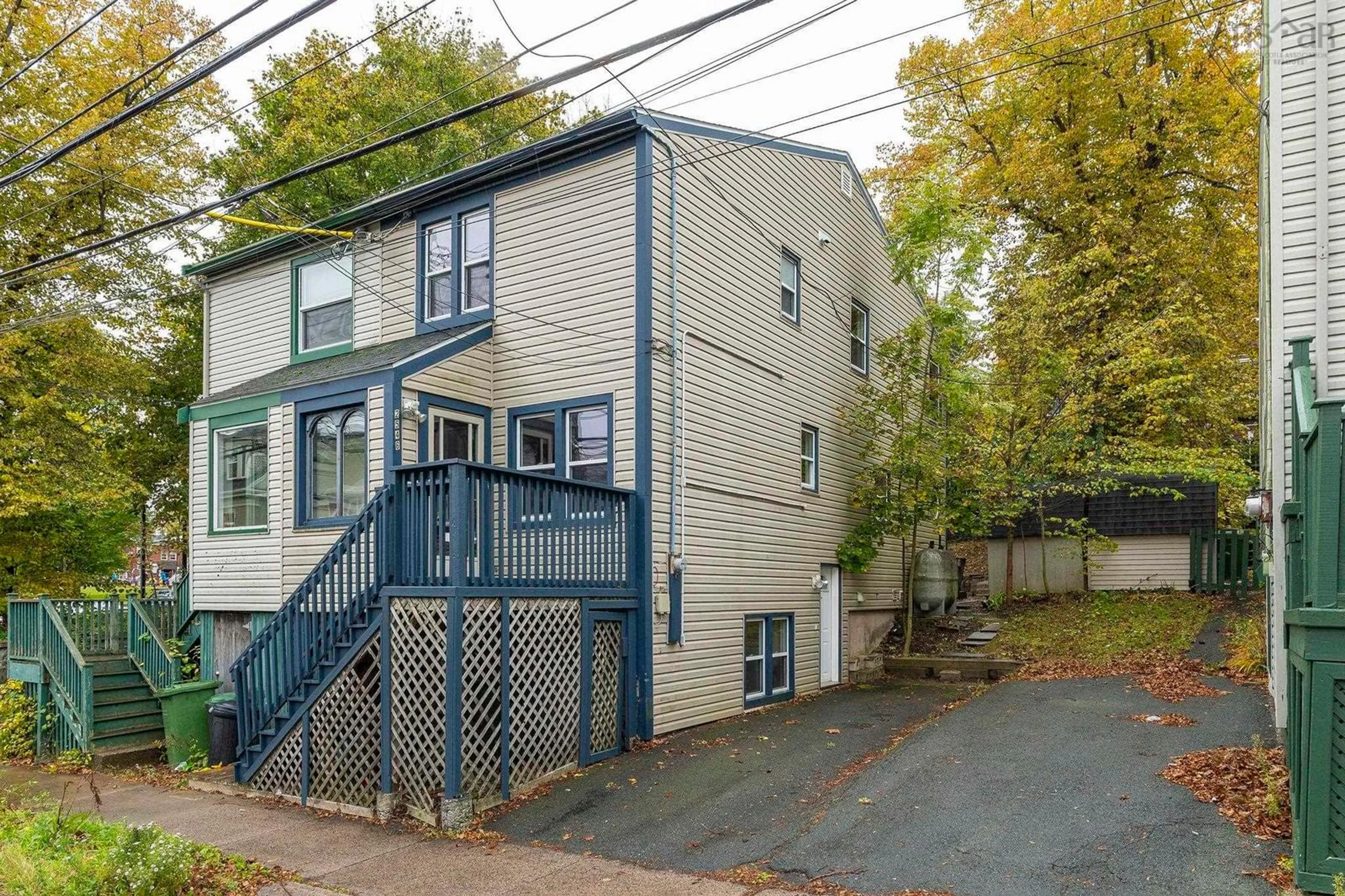 Patio, street for 2546 Brunswick St, Halifax Nova Scotia B3K 2Z6