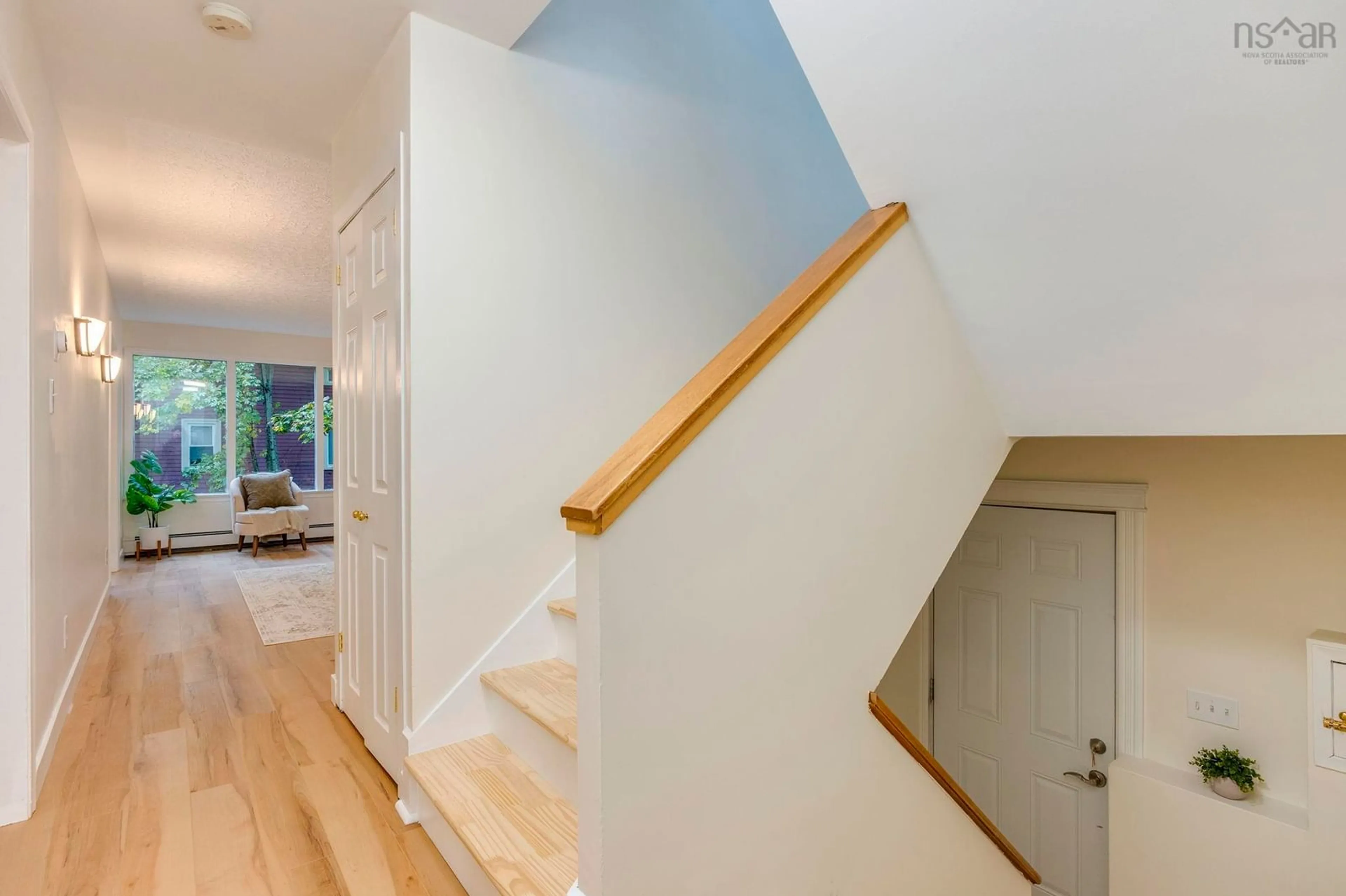 Stairs for 5537 Atlantic St, Halifax Nova Scotia B3H 1G6