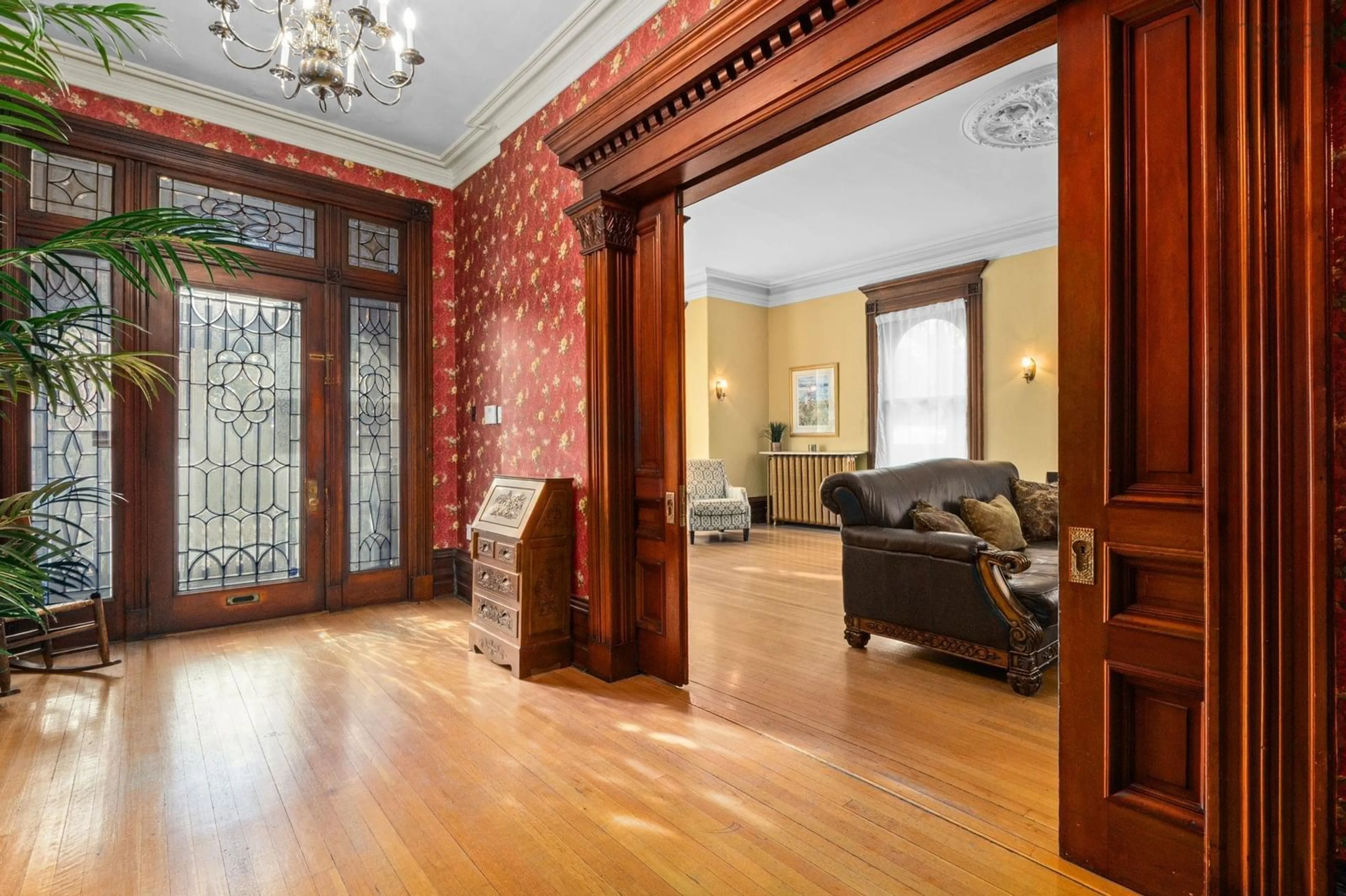 Indoor foyer for 5691 Inglis St, Halifax Peninsula Nova Scotia B3H 1K2