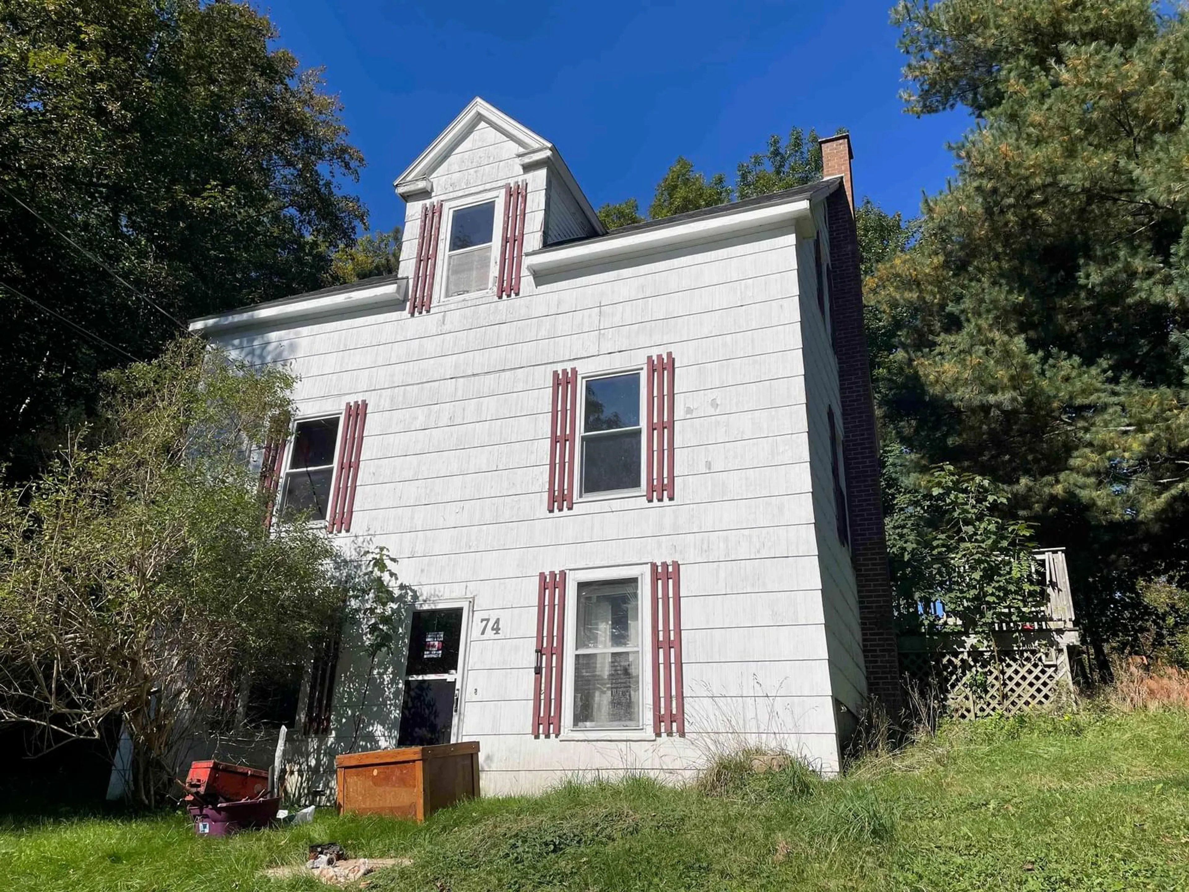 Unknown for 74 Ross St, Pictou Nova Scotia B0K 1H0
