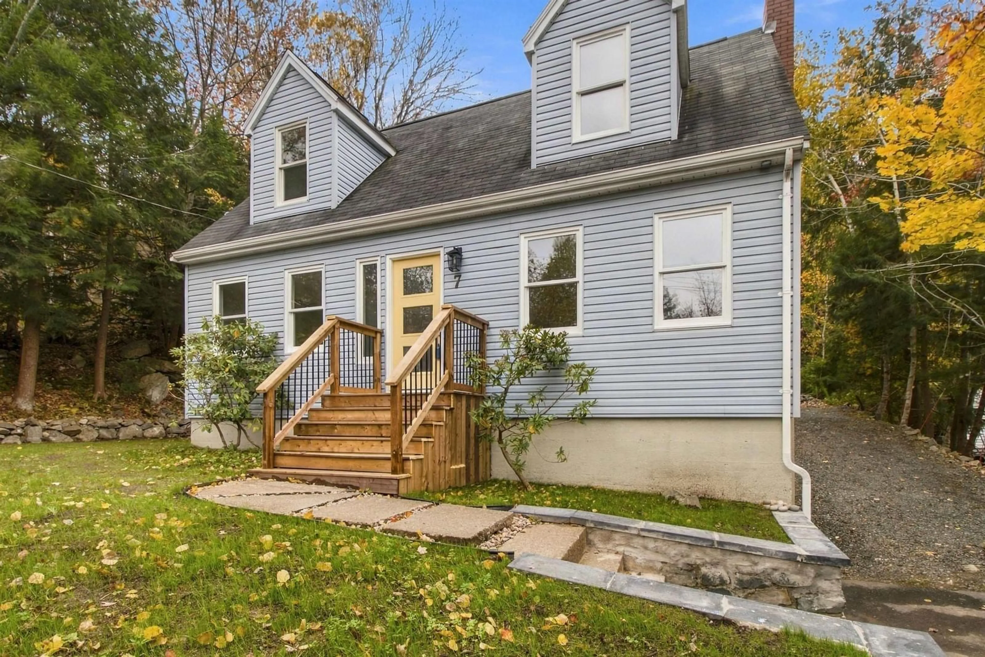 Home with vinyl exterior material, street for 7 Millview Ave, Bedford Nova Scotia B4A 1G6