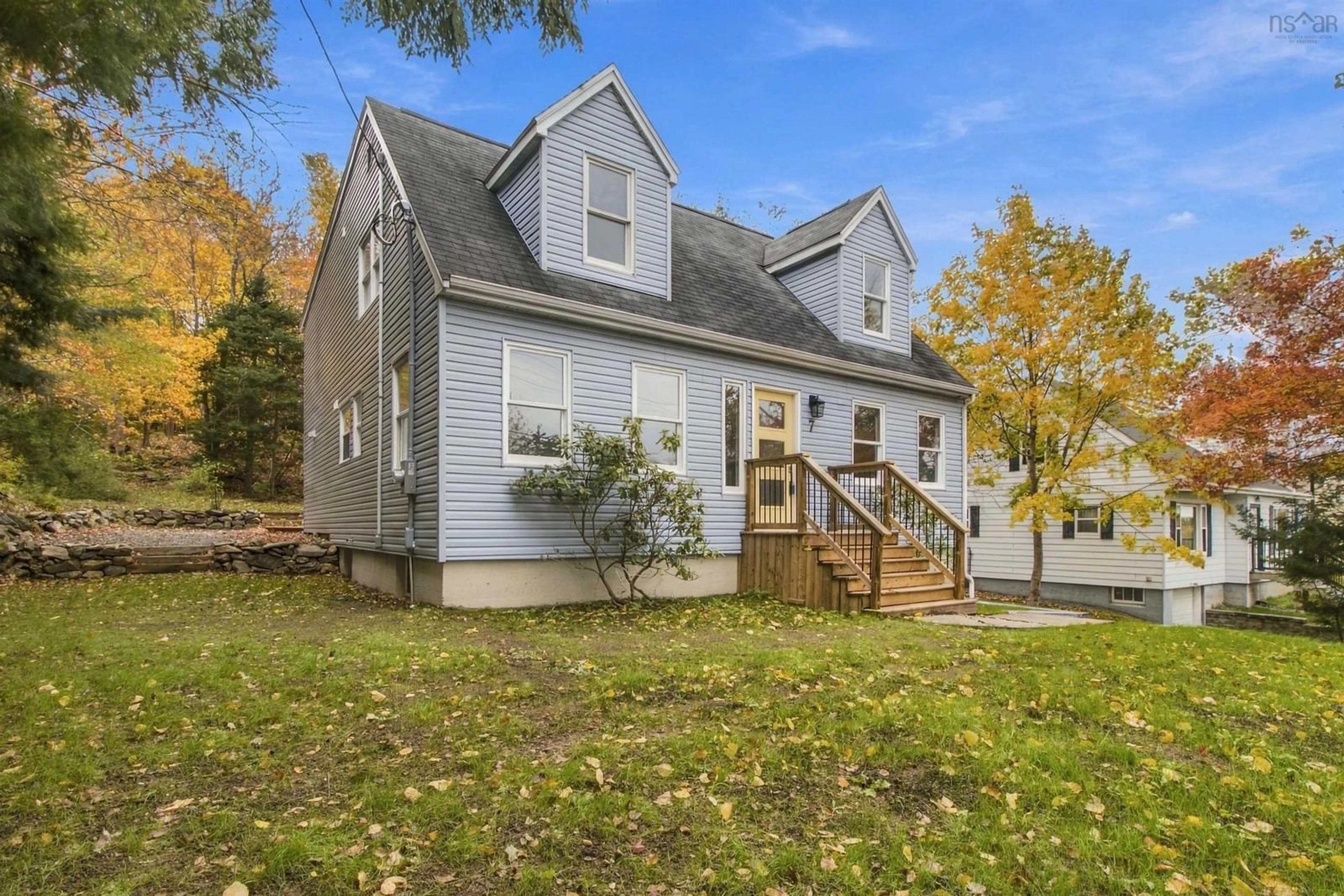 Home with vinyl exterior material, street for 7 Millview Ave, Bedford Nova Scotia B4A 1G6
