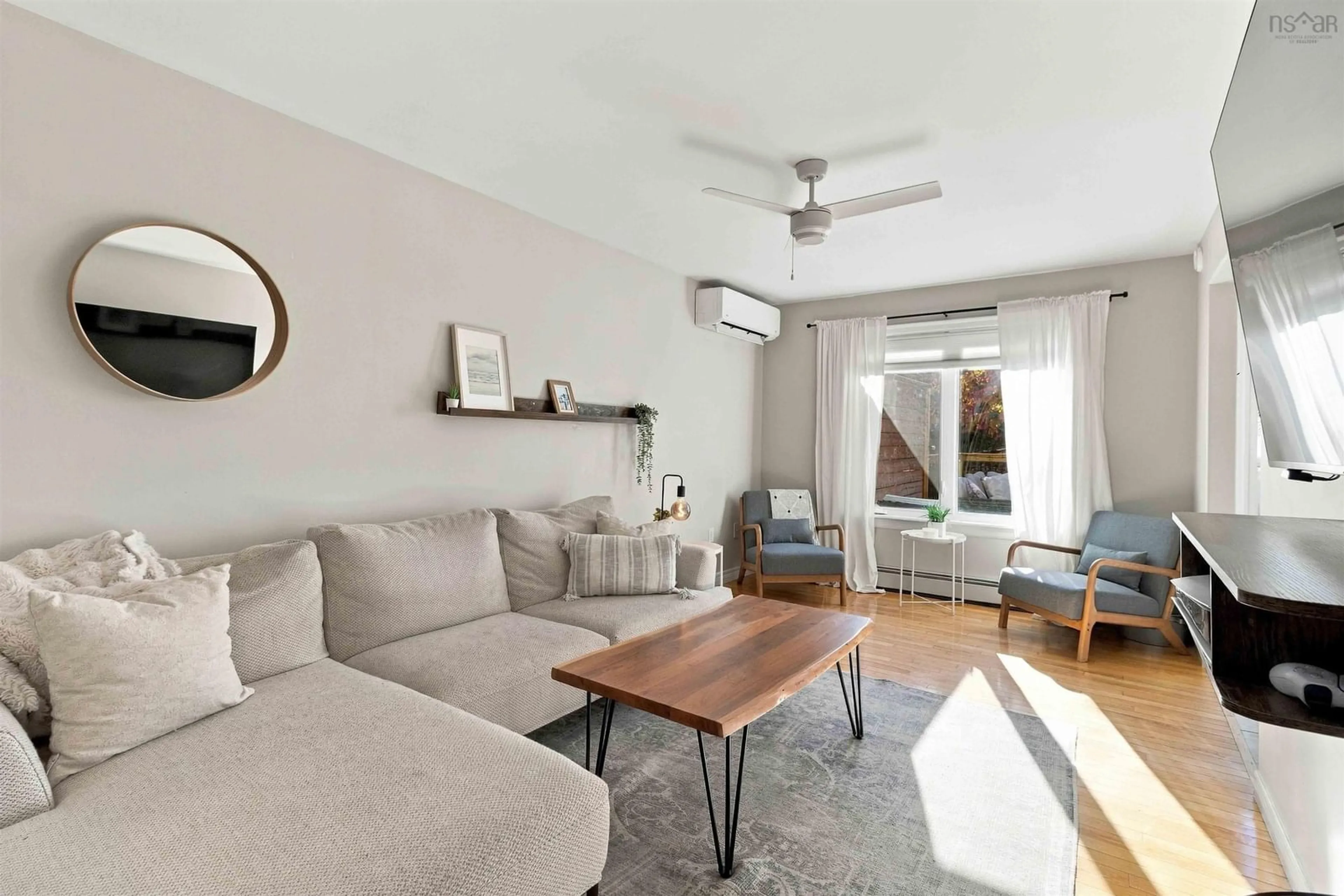 Living room with furniture, unknown for 116 Russell Lake Dr, Dartmouth Nova Scotia B2W 6J5