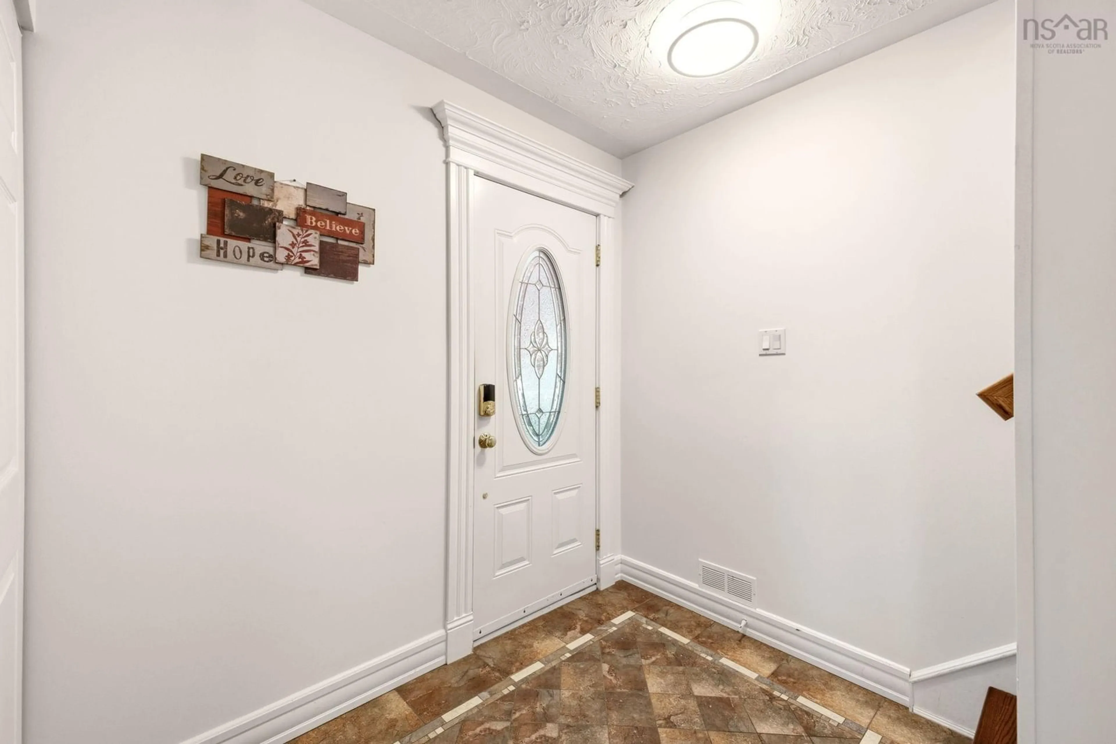 Indoor entryway for 9 Parkland Ave, Cole Harbour Nova Scotia B2V 1M7