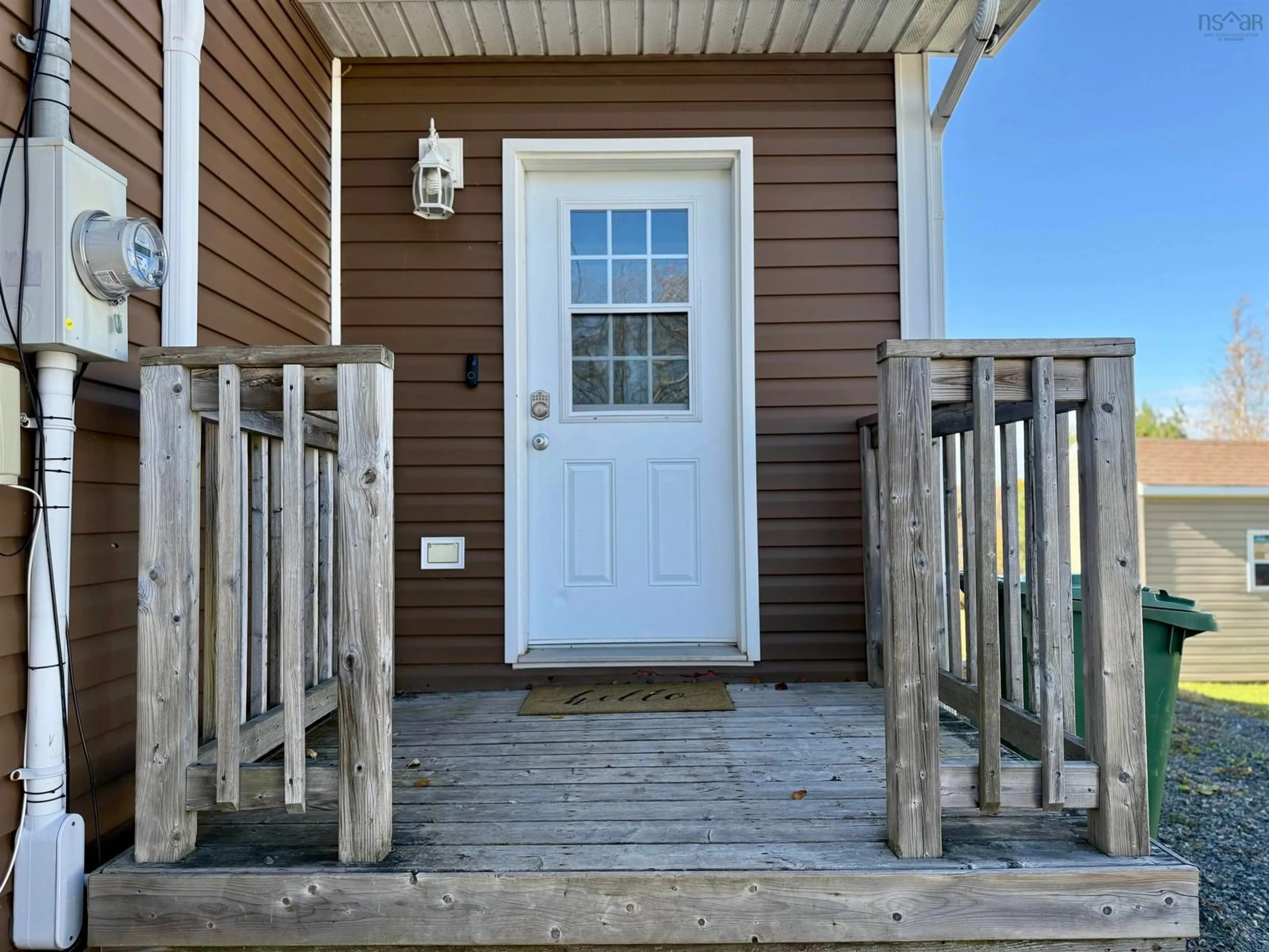 Indoor entryway for 1880 Temperance St St, Westville Nova Scotia B0K 2A0