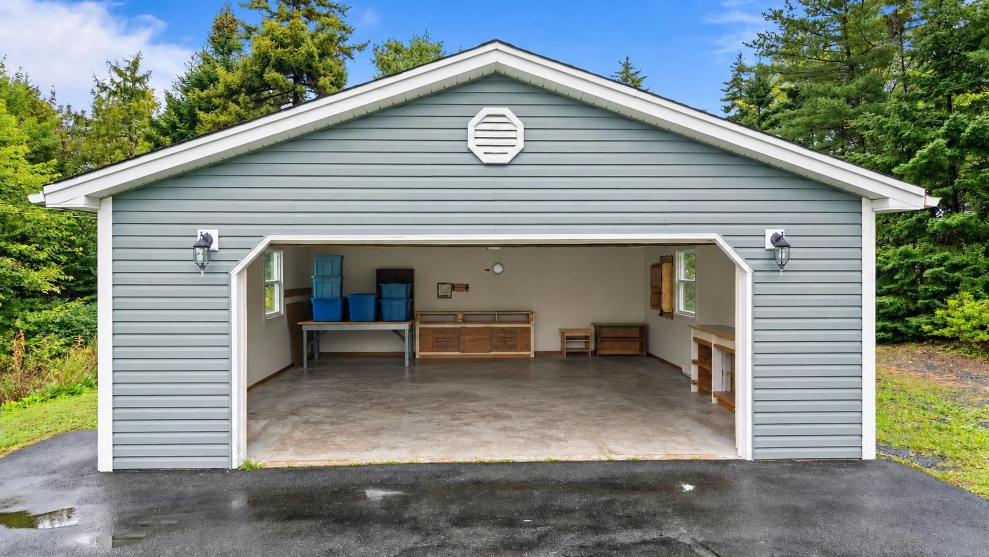 Indoor garage for 6 Heidelberg Lane, Porters Lake Nova Scotia B3E 1J1