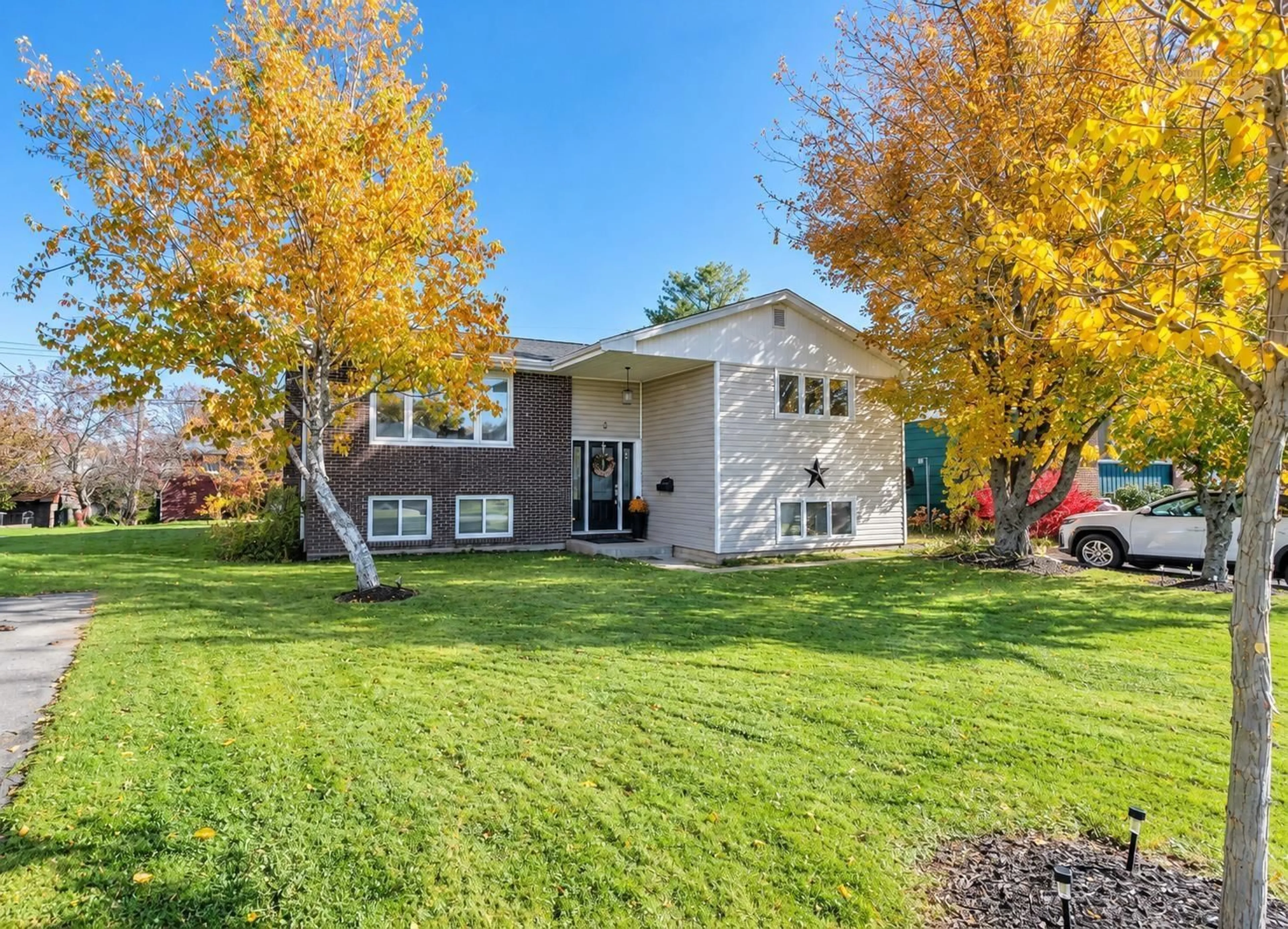 Home with vinyl exterior material, street for 5 Hollyoake Lane, Cole Harbour Nova Scotia B2V 1L6