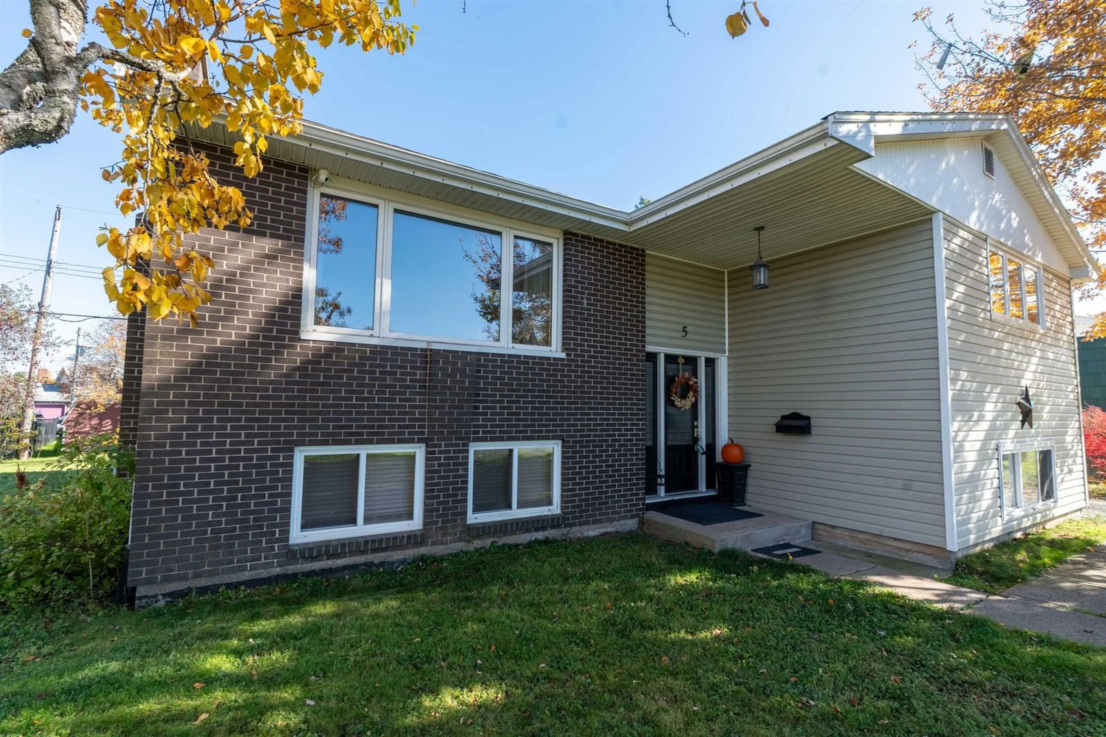 Home with vinyl exterior material, street for 5 Hollyoake Lane, Cole Harbour Nova Scotia B2V 1L6