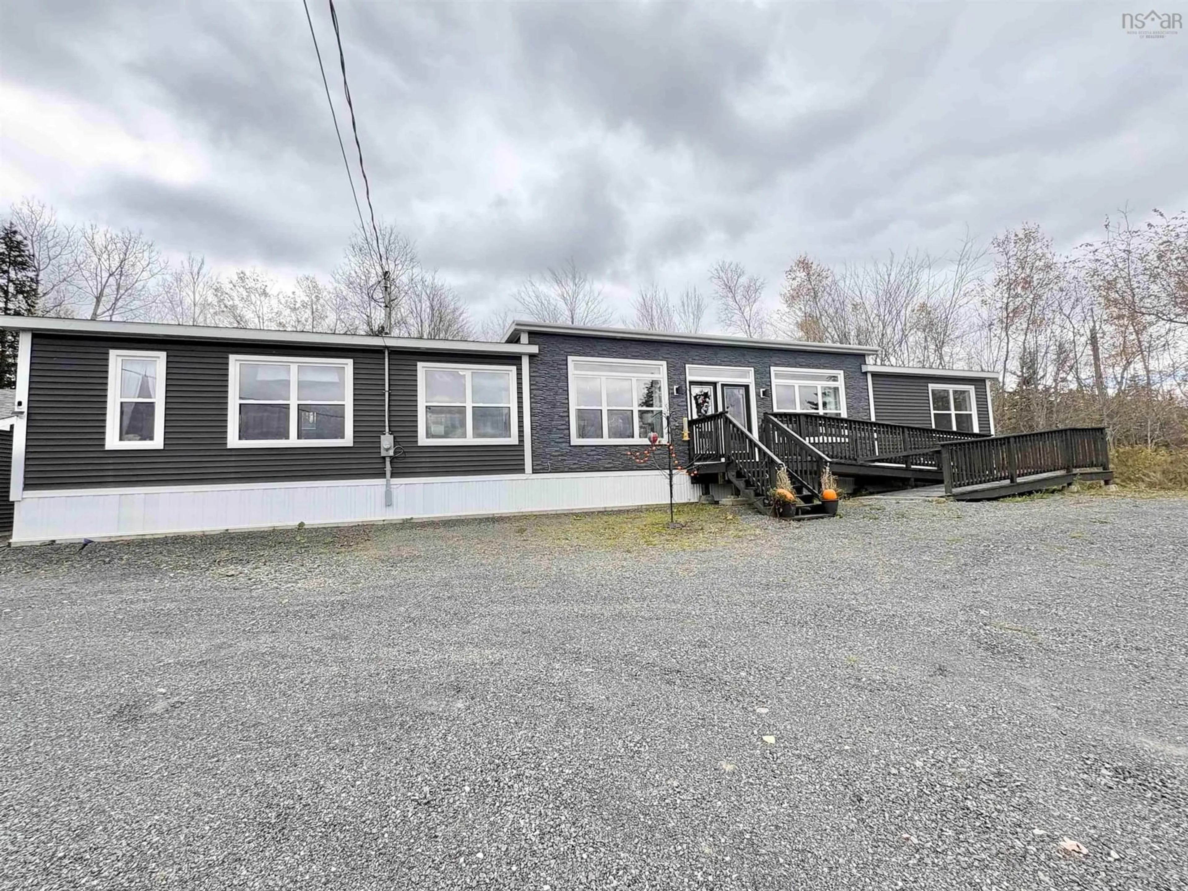 Unknown for 6106 4 Hwy, Linacy Nova Scotia B2H 5C4