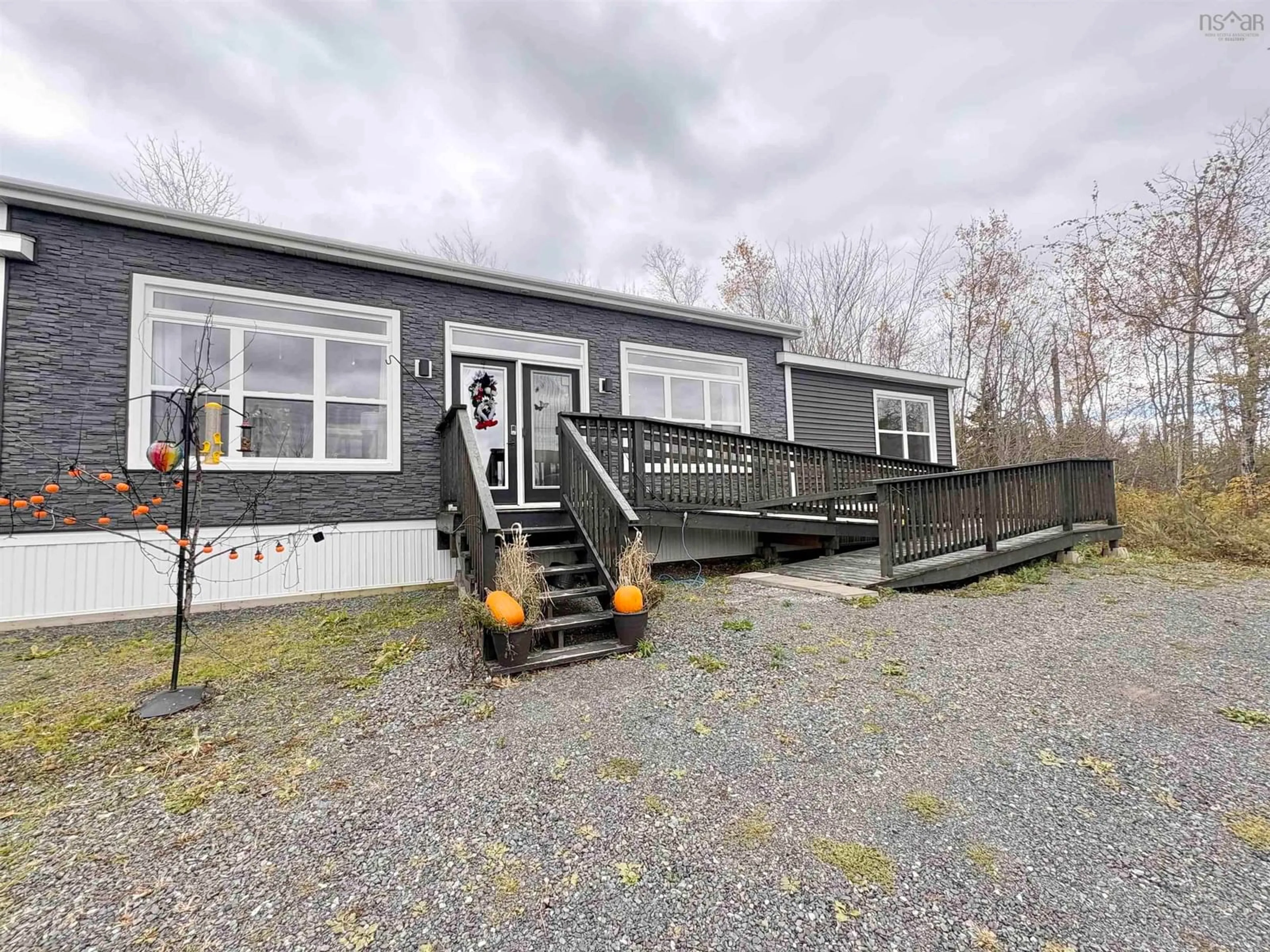 Unknown for 6106 4 Hwy, Linacy Nova Scotia B2H 5C4