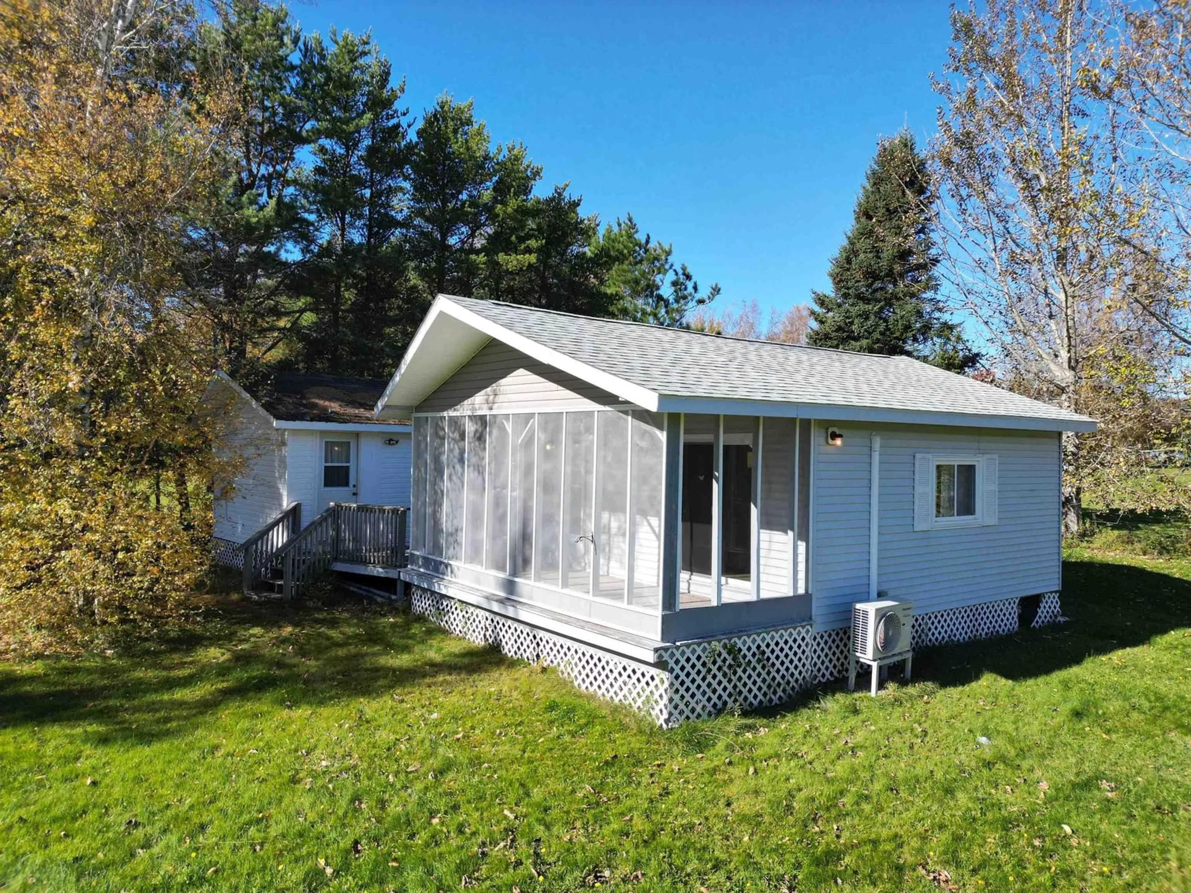 Home with vinyl exterior material, unknown for 19 Blue Heron Way, Pugwash Nova Scotia B0K 1L0