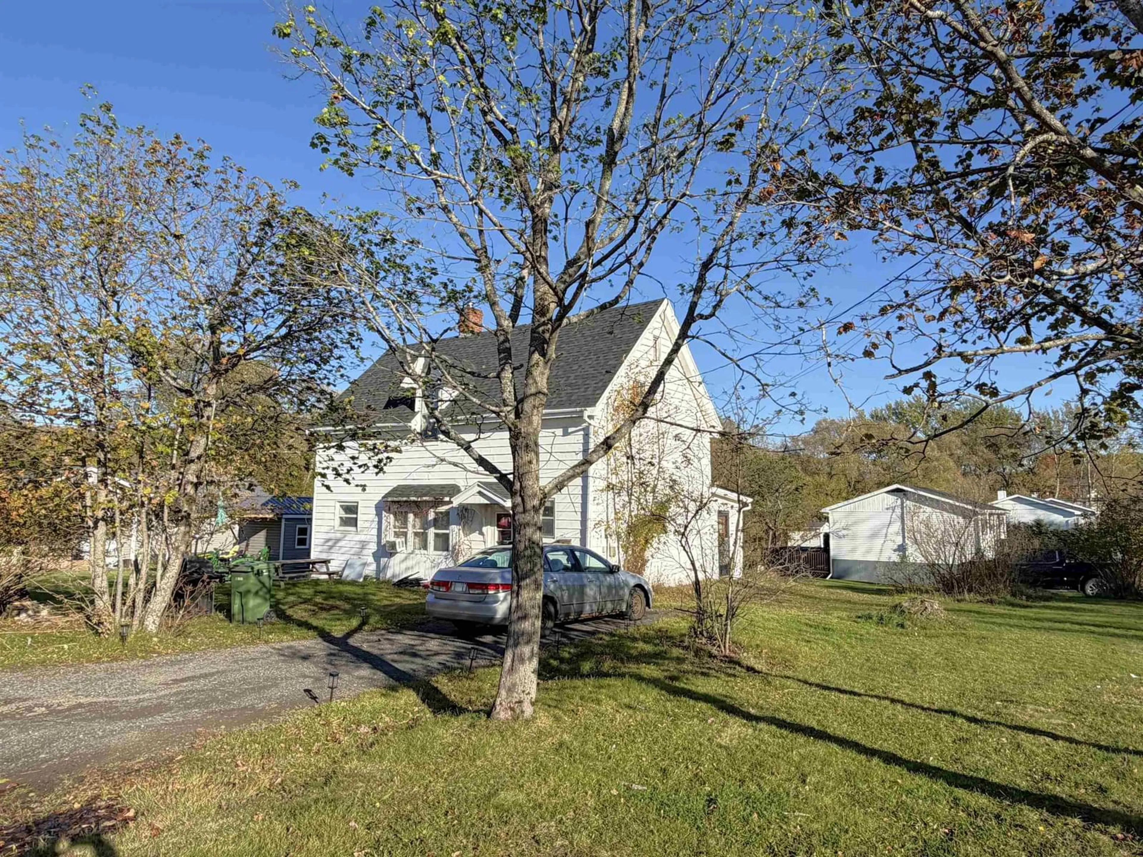A pic from outside/outdoor area/front of a property/back of a property/a pic from drone, street for 362 Albert St, New Glasgow Nova Scotia B2H 5E2