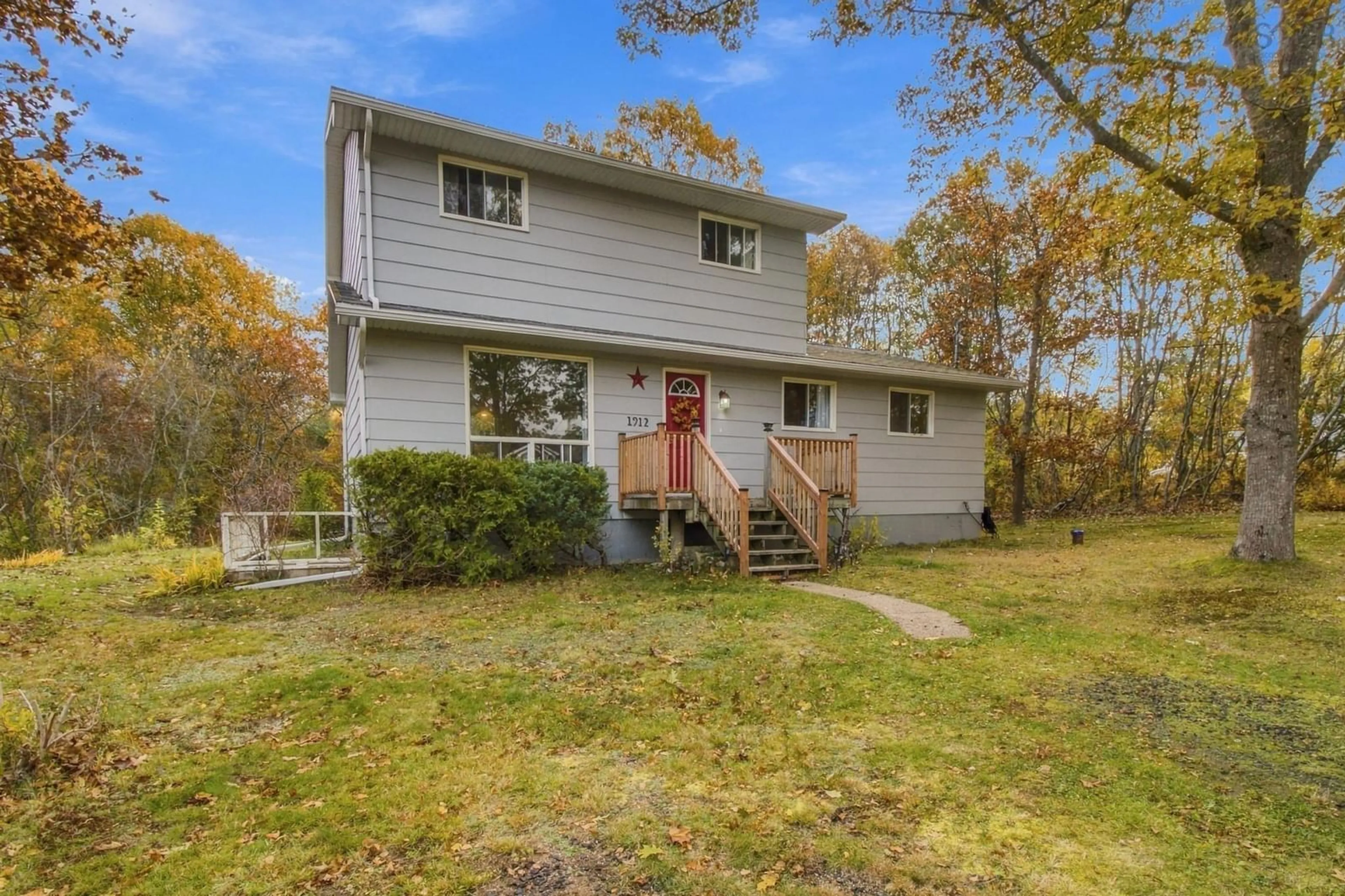 Home with vinyl exterior material, unknown for 1912 Greenwood Rd, Kingston Nova Scotia B0P 1R0