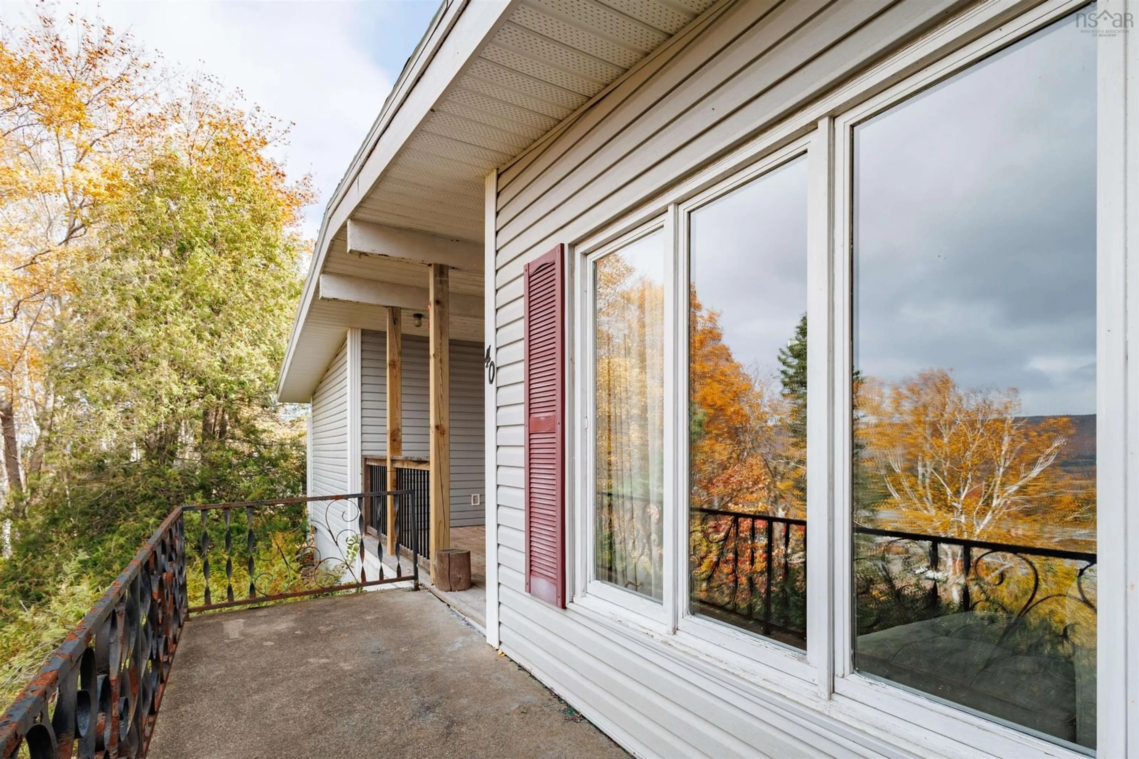 Home with vinyl exterior material, unknown for 40 Macbelger Cres, Boularderie East Nova Scotia B1X 1J3