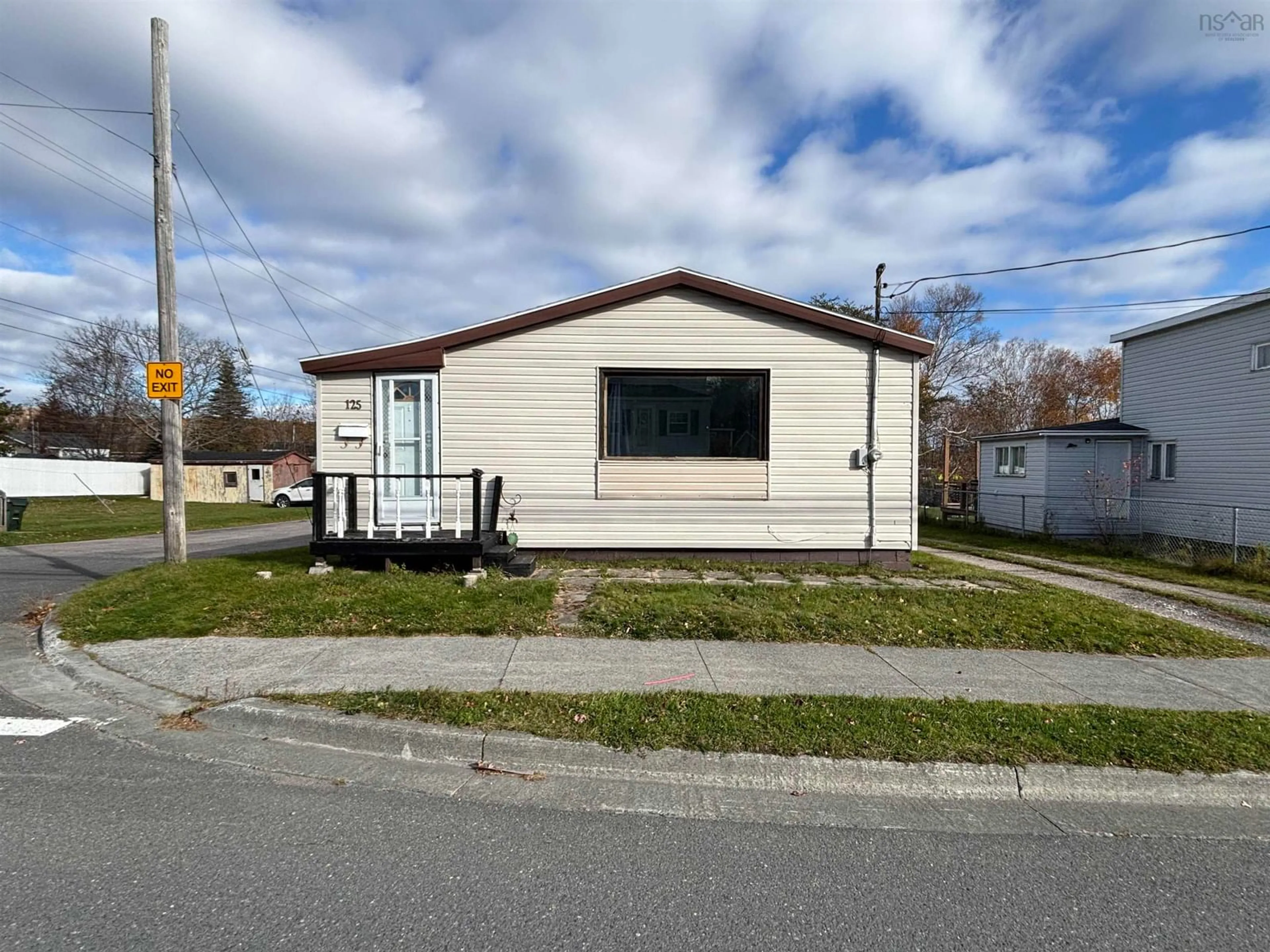 Shed for 125 Peppett St, North Sydney Nova Scotia B2A 2N9