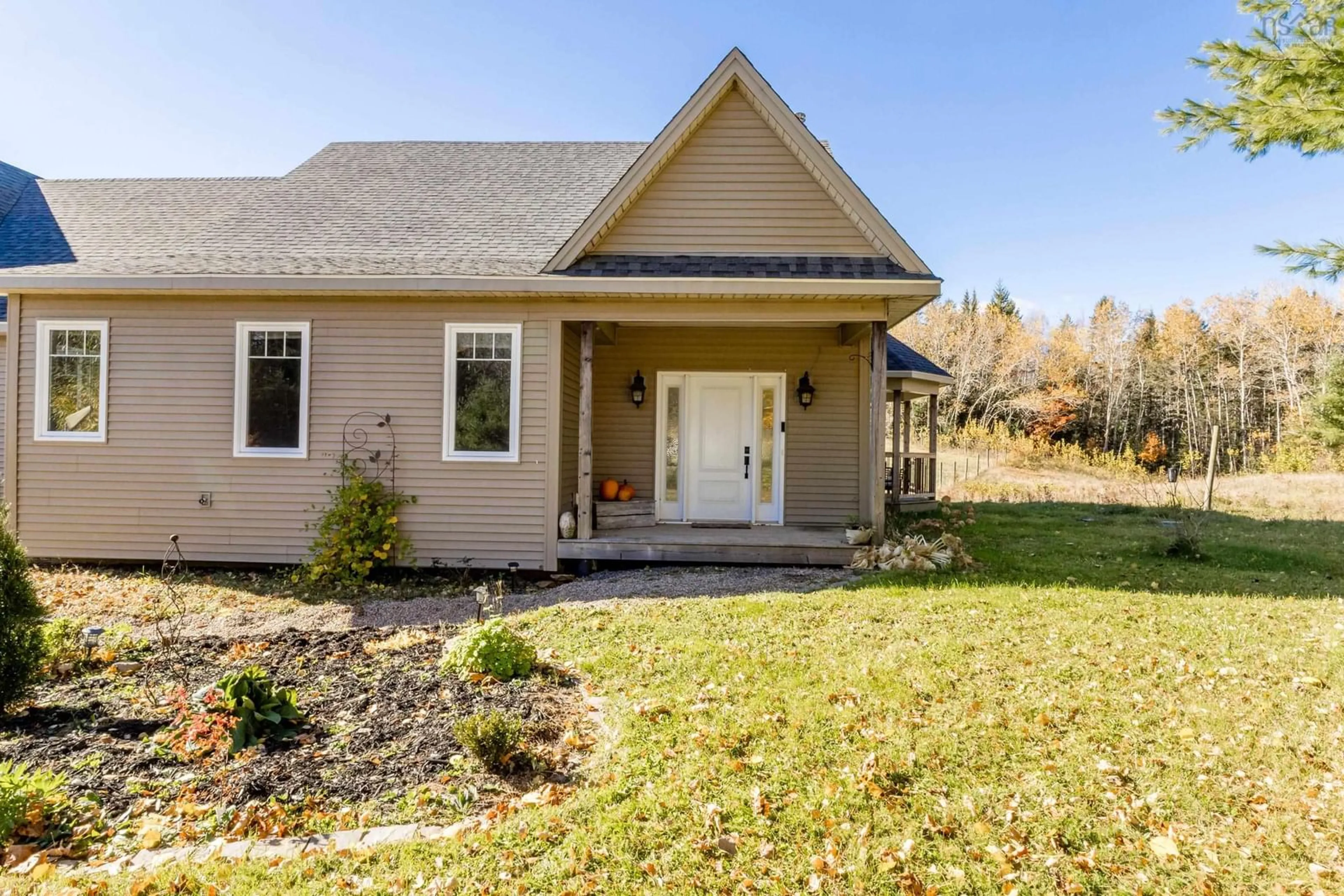 Home with vinyl exterior material, unknown for 1321 Greenfield Rd, Greenfield Nova Scotia B4P 2R1