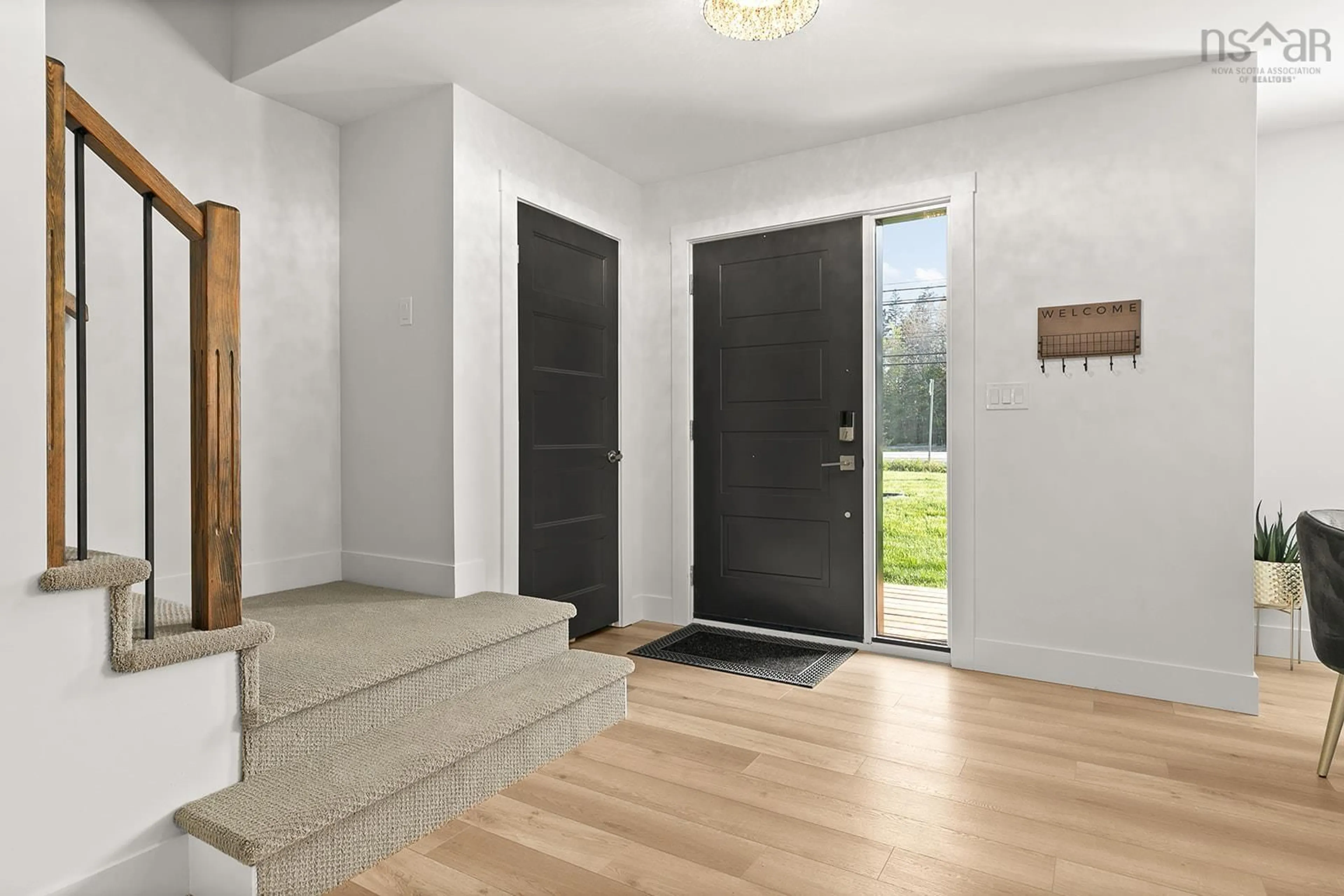 Indoor entryway for 495 Highway 1, Mount Uniacke Nova Scotia B0N 1Z0