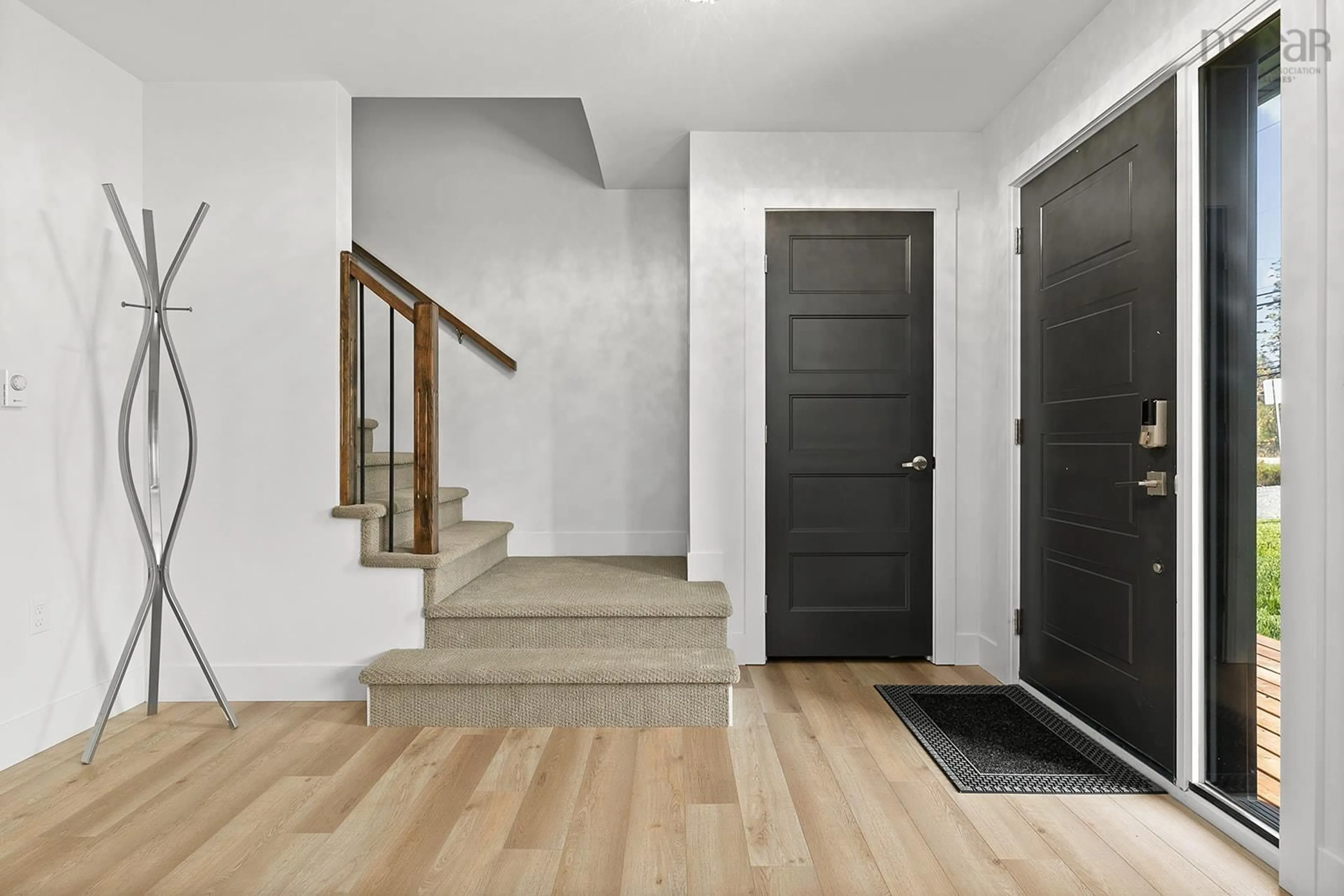 Indoor entryway for 495 Highway 1, Mount Uniacke Nova Scotia B0N 1Z0