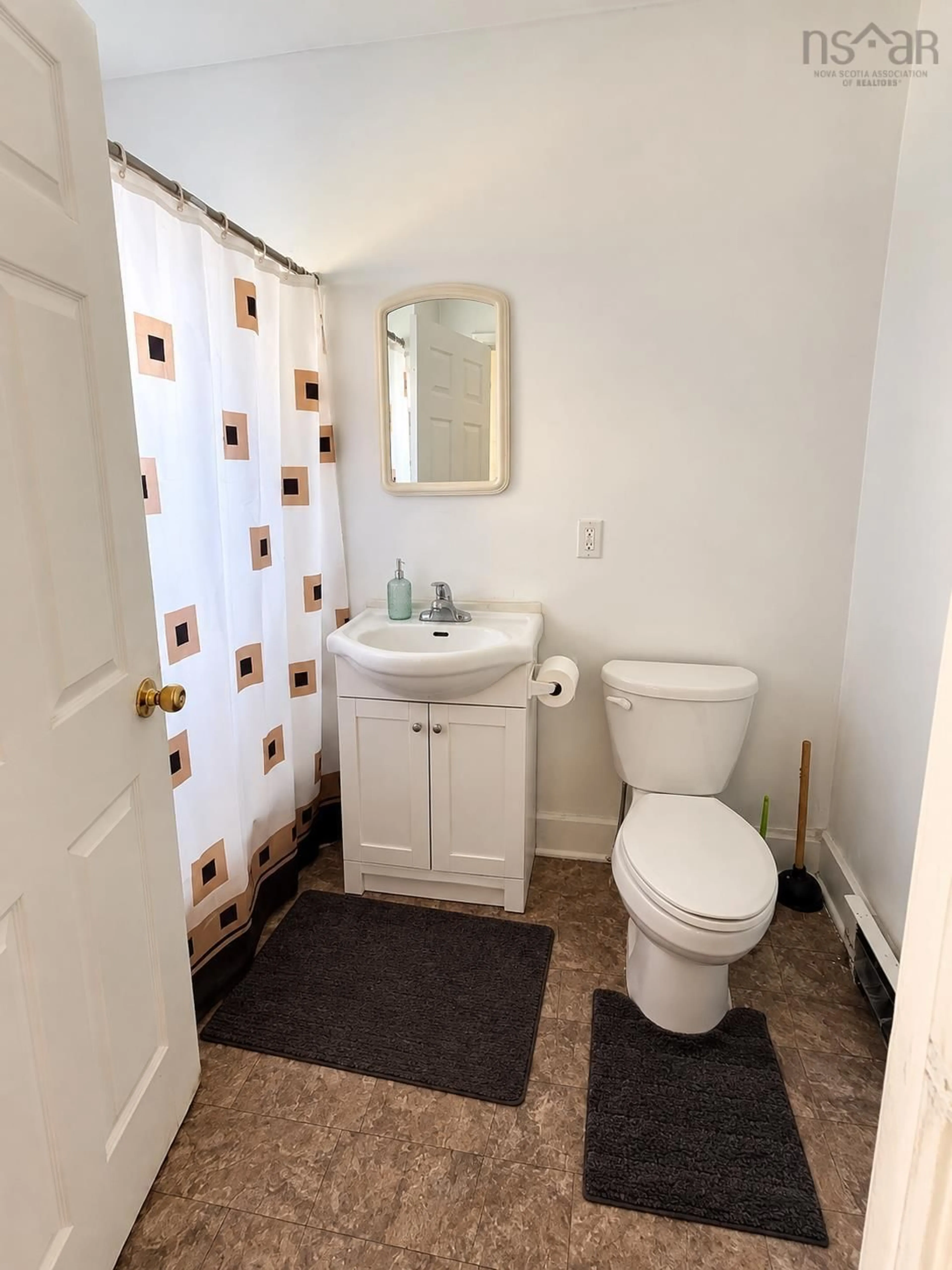 Standard bathroom, unknown for 9 Douglas Street, Sydney Nova Scotia B1P 1V2