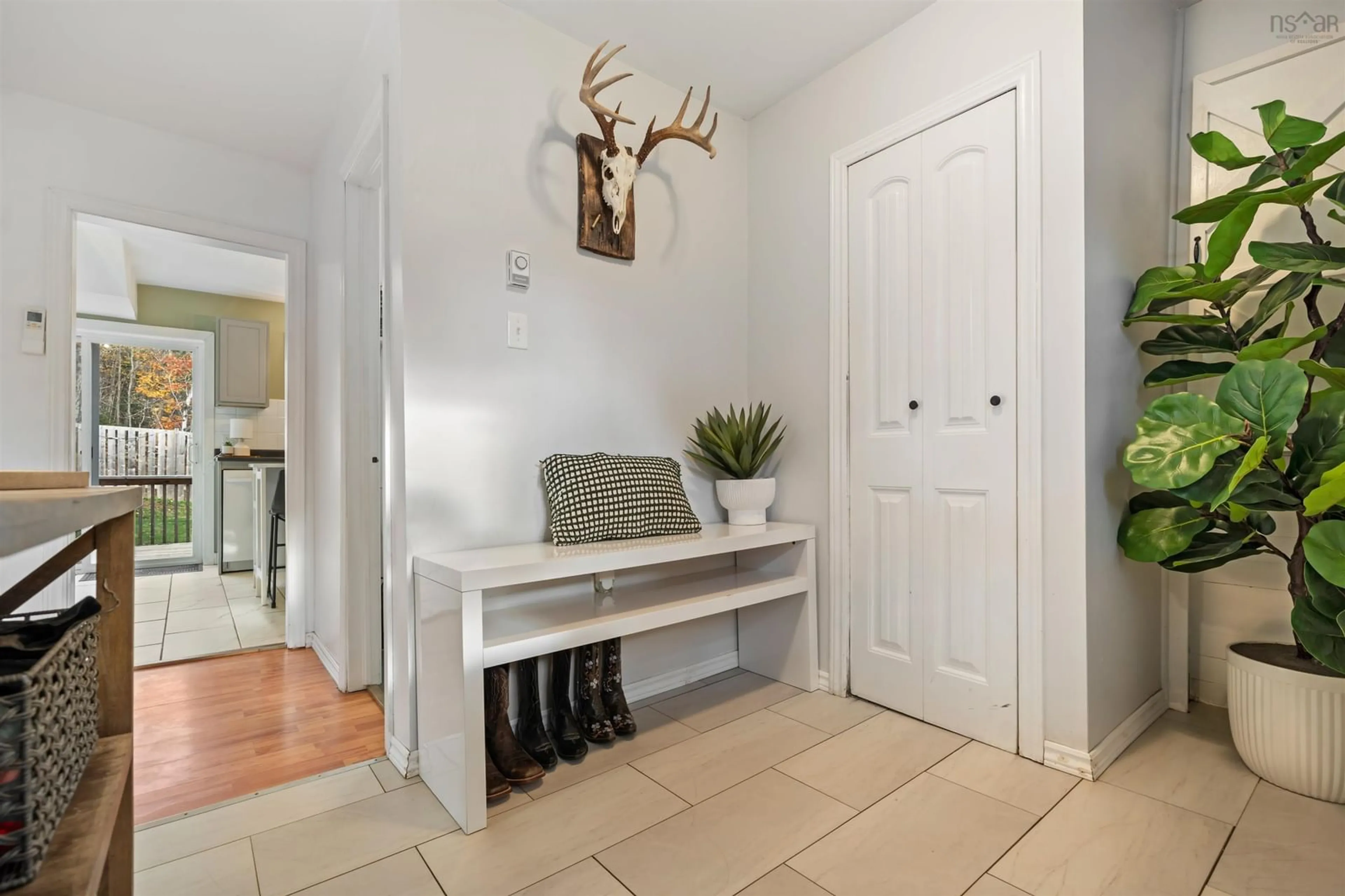 Indoor entryway for 44 Foxbrook Rd, Hopewell Nova Scotia B0K 1C0