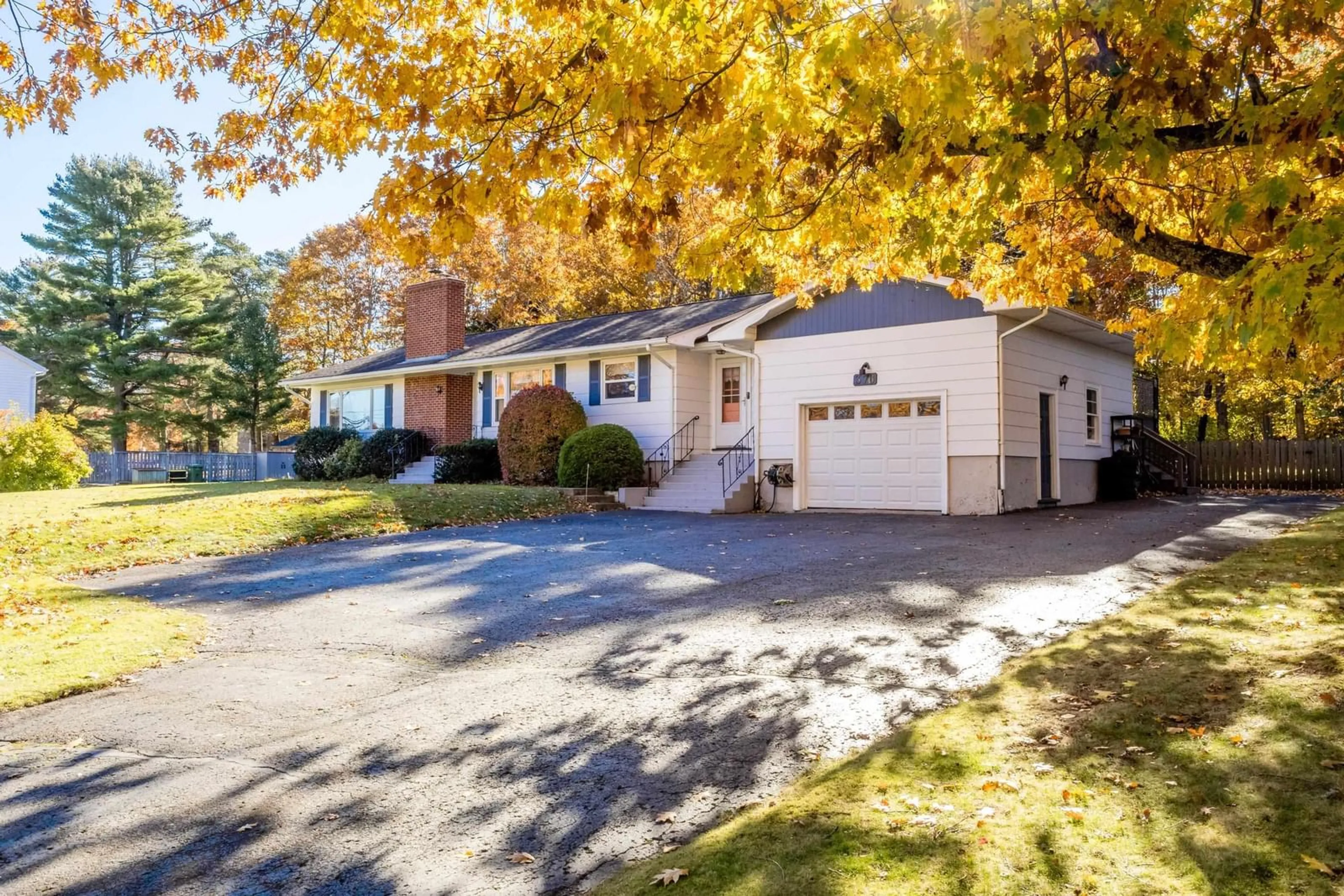 Home with brick exterior material, street for 376 Park St, Kentville Nova Scotia B4N 1M9