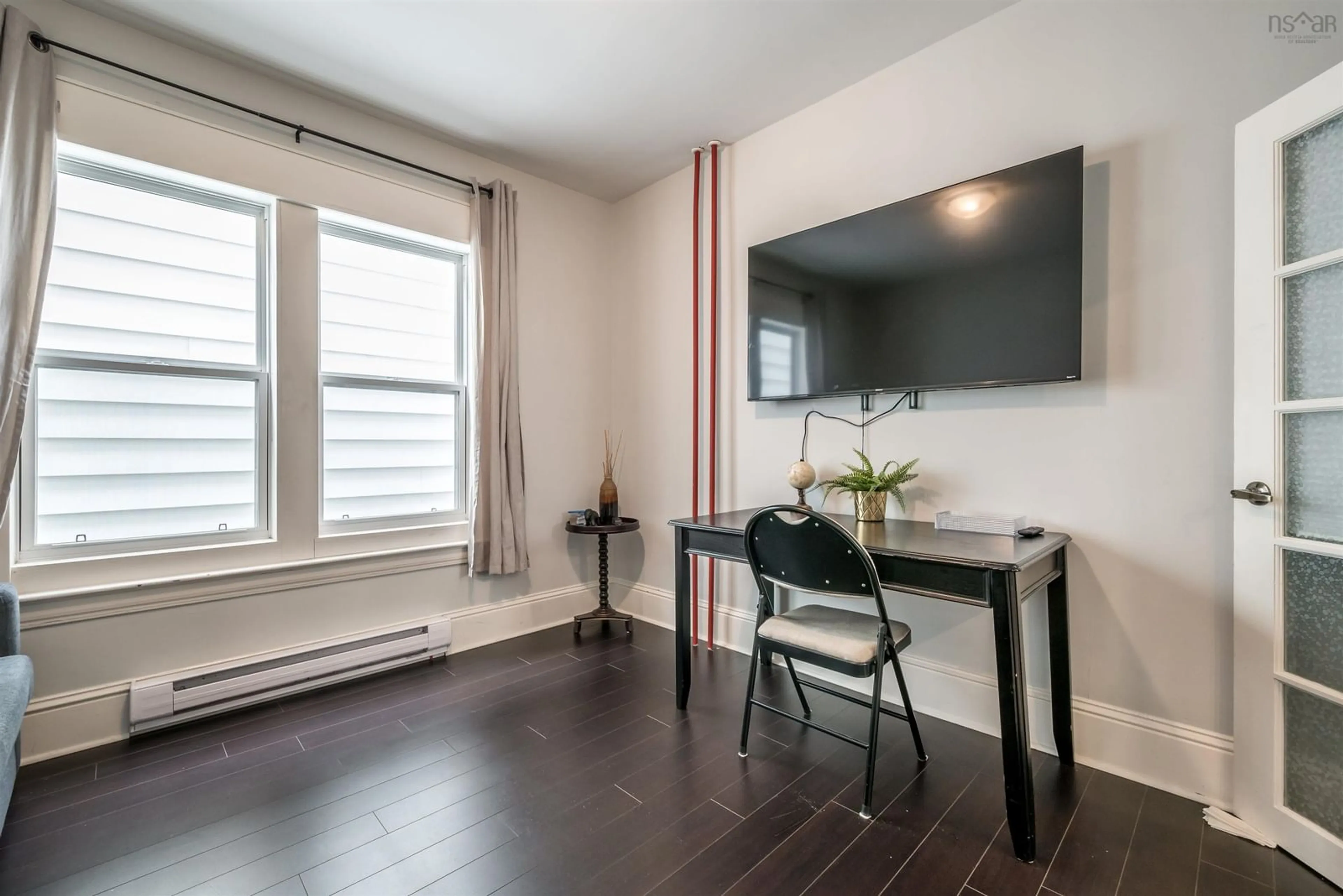 A pic of a room for 6307 Chebucto Rd, Halifax Nova Scotia B3L 1K9