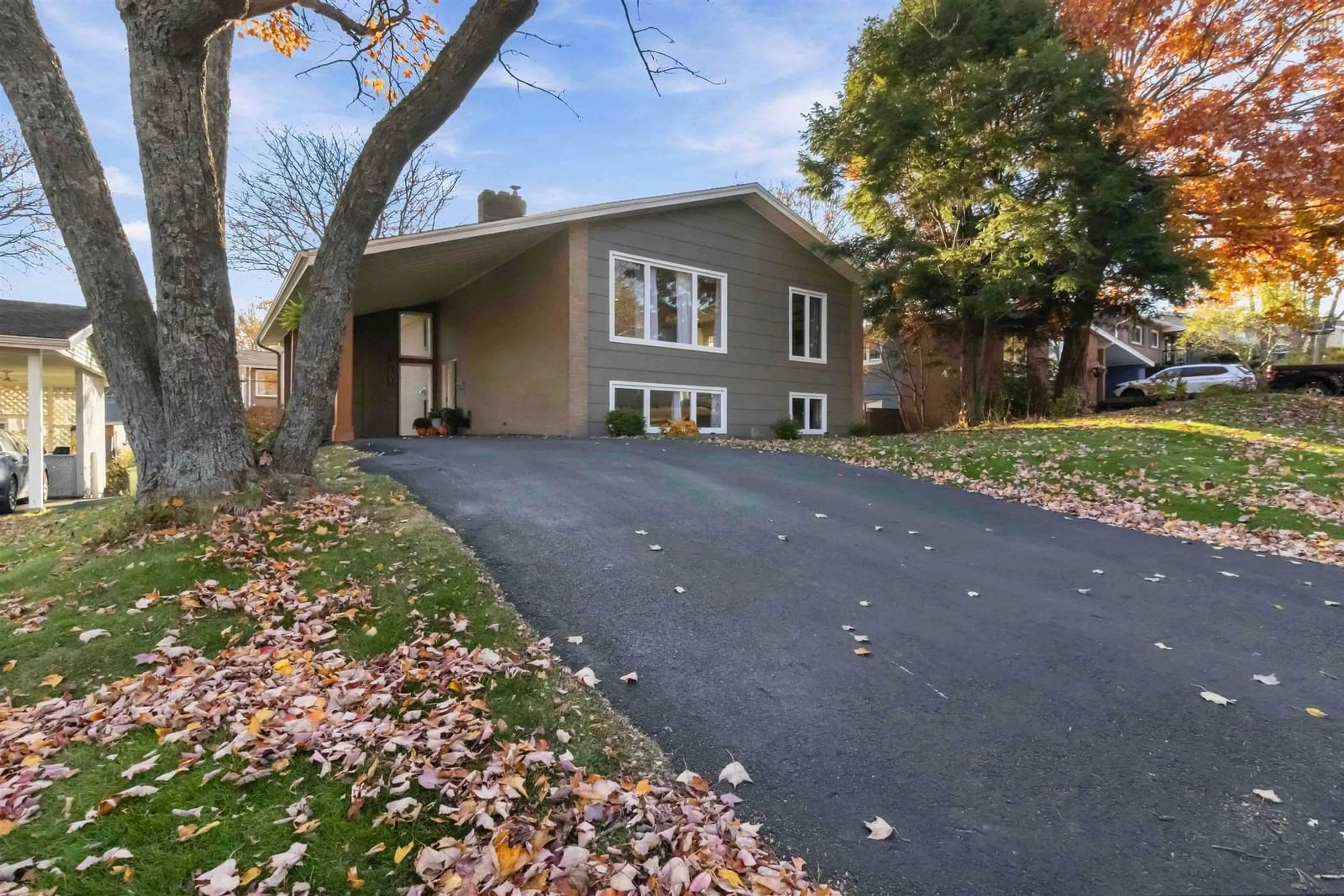 Home with brick exterior material, street for 101 Deepwood Cres, Halifax Nova Scotia B3M 2V8