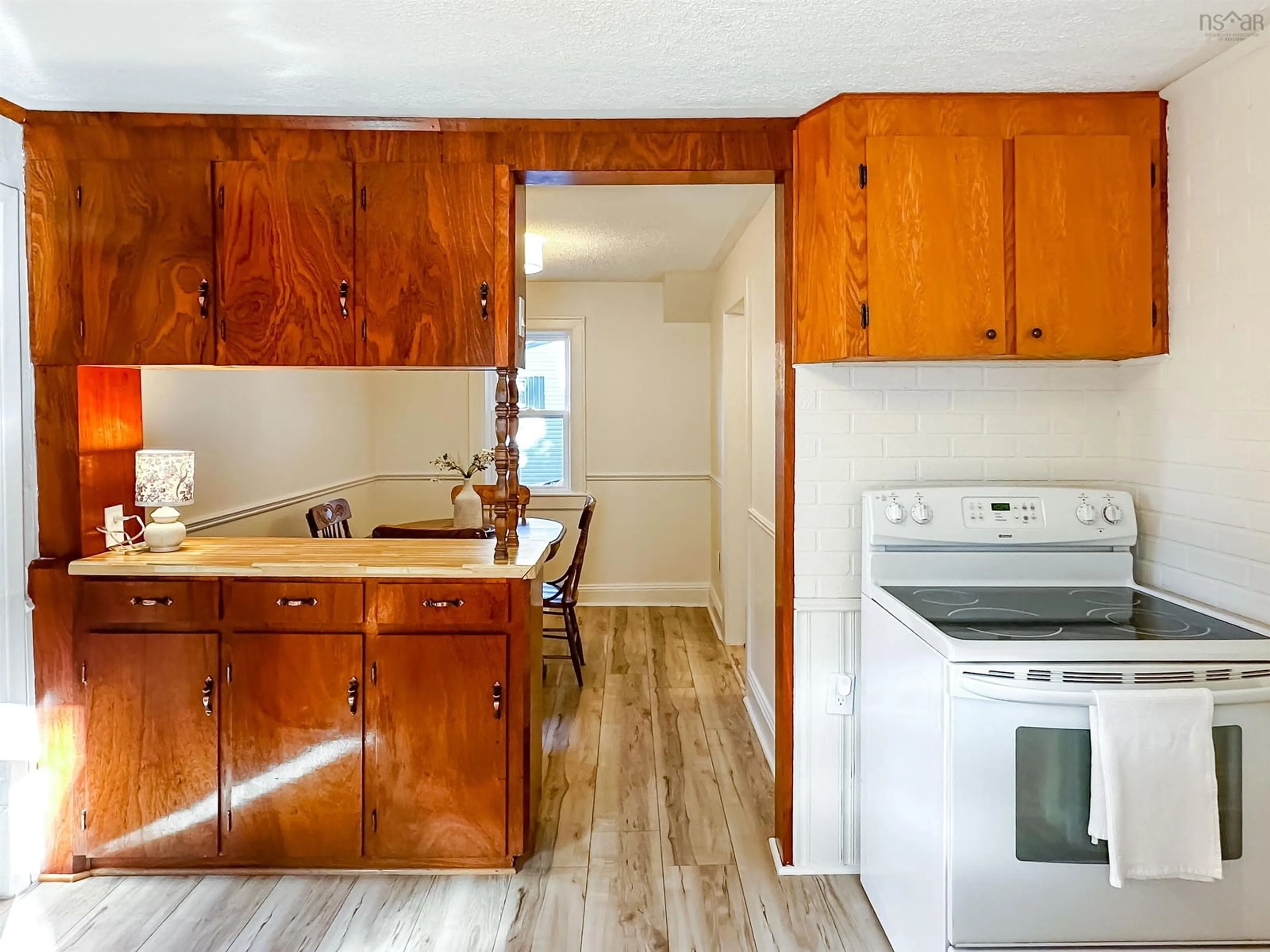 Standard kitchen, wood/laminate floor for 359 Canaan Ave, Kentville Nova Scotia B4N 0J9