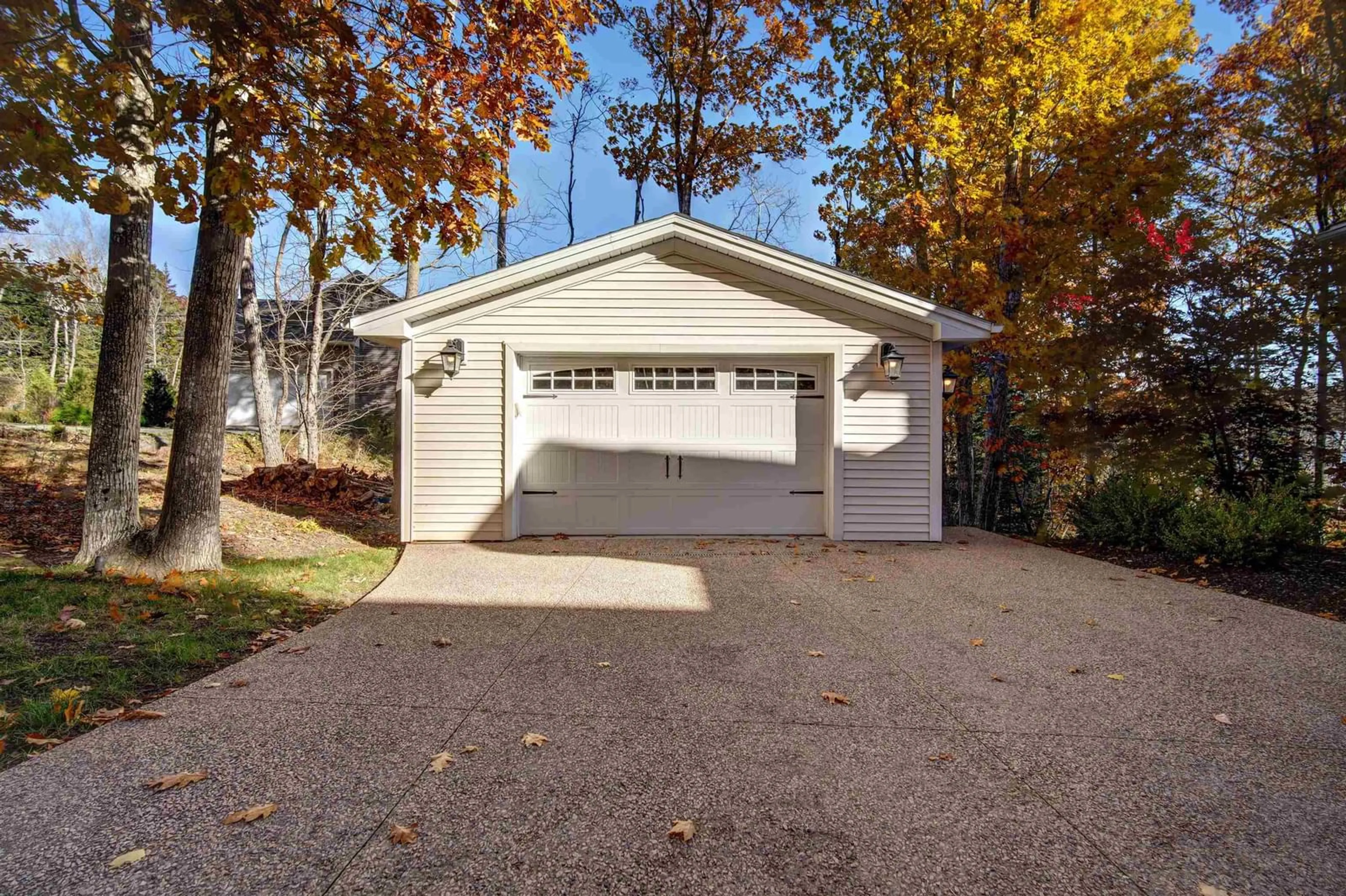 Indoor garage for 36 Blue Hill Rd, Fall River Nova Scotia B2T 1E6
